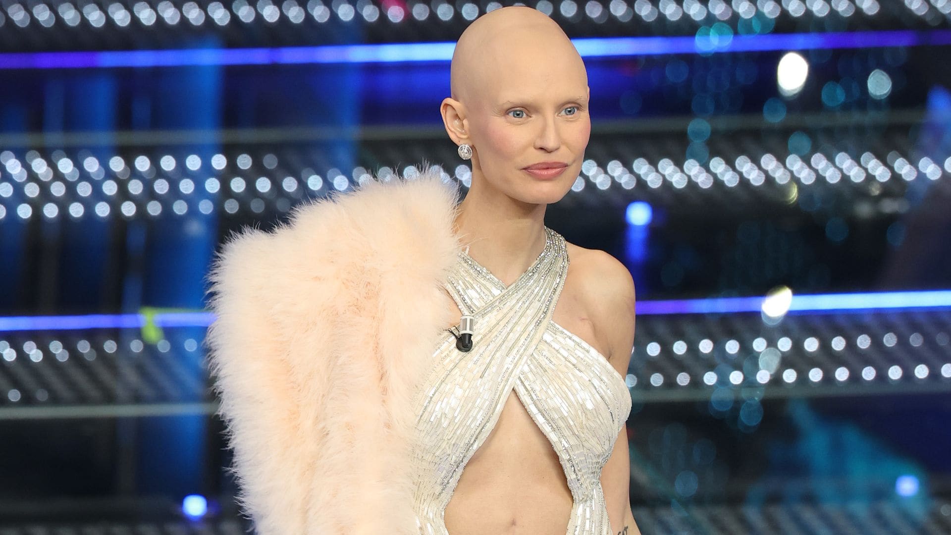 El valiente mensaje de Bianca Balti en Sanremo tras su testimonio sobre el cáncer que padece