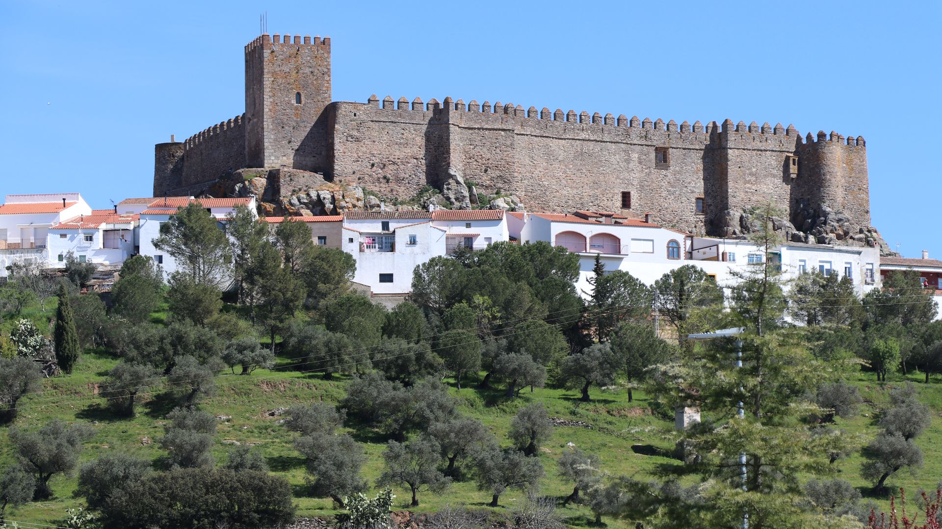 Segura de León, en Badajoz, reconocido por el turismo gastronómico en los premios a los Pueblos Mágicos de España en 2025