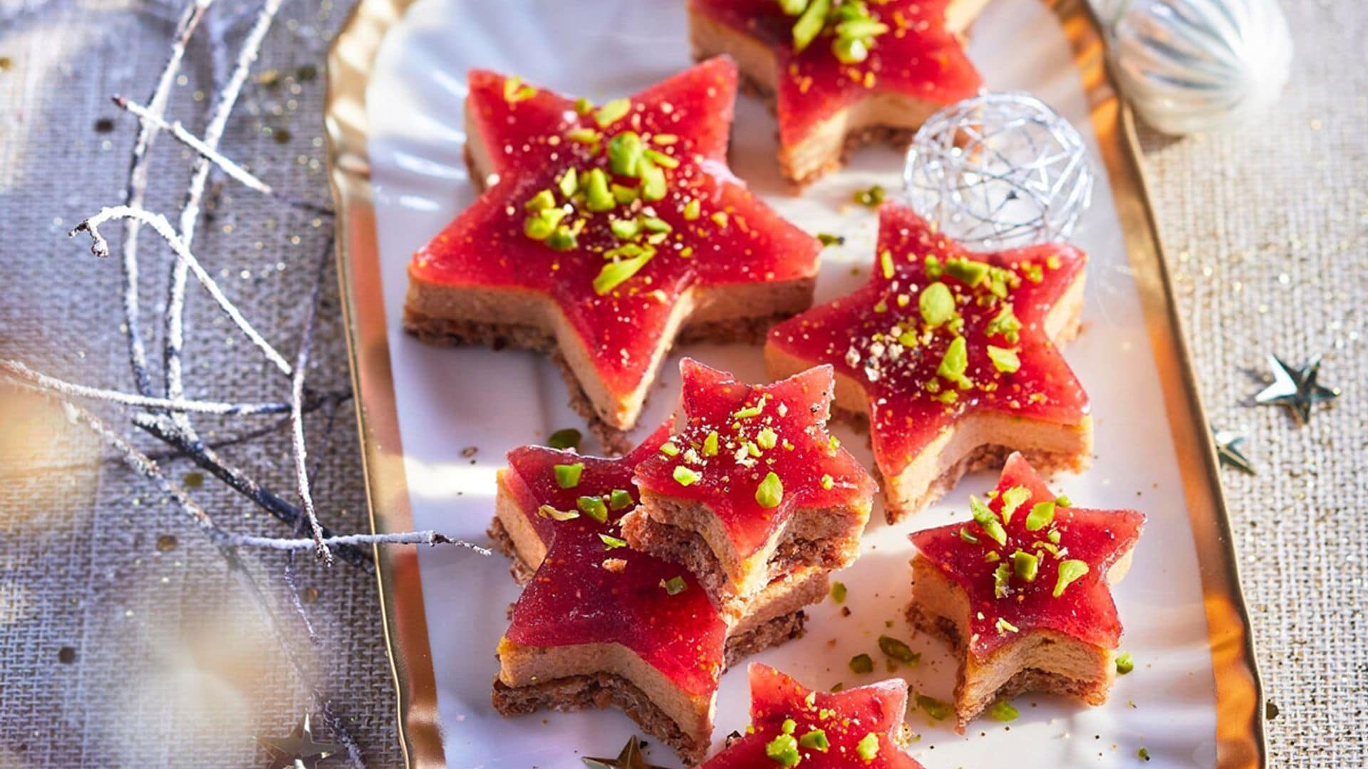 Estrellas de 'foie' con membrillo y pistachos