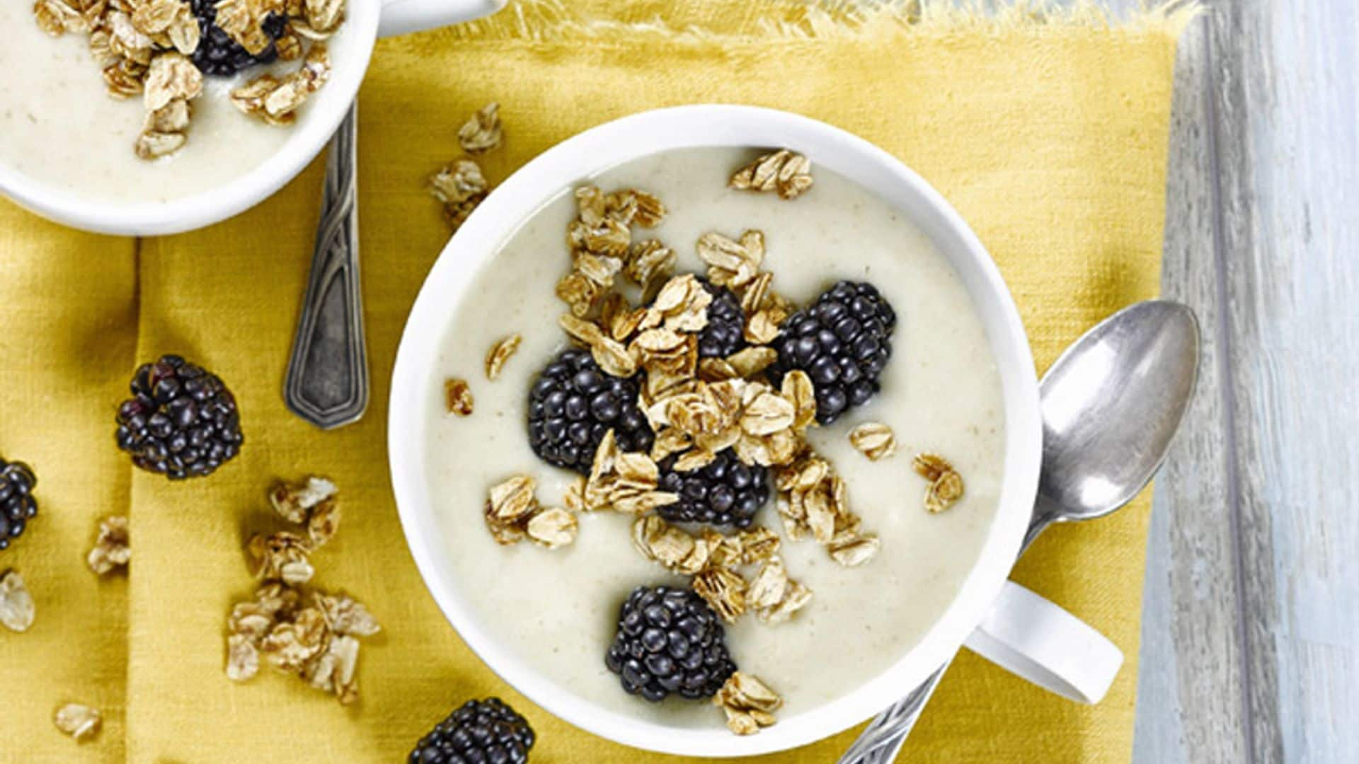 'Smoothie bowl' de manzanas y avena