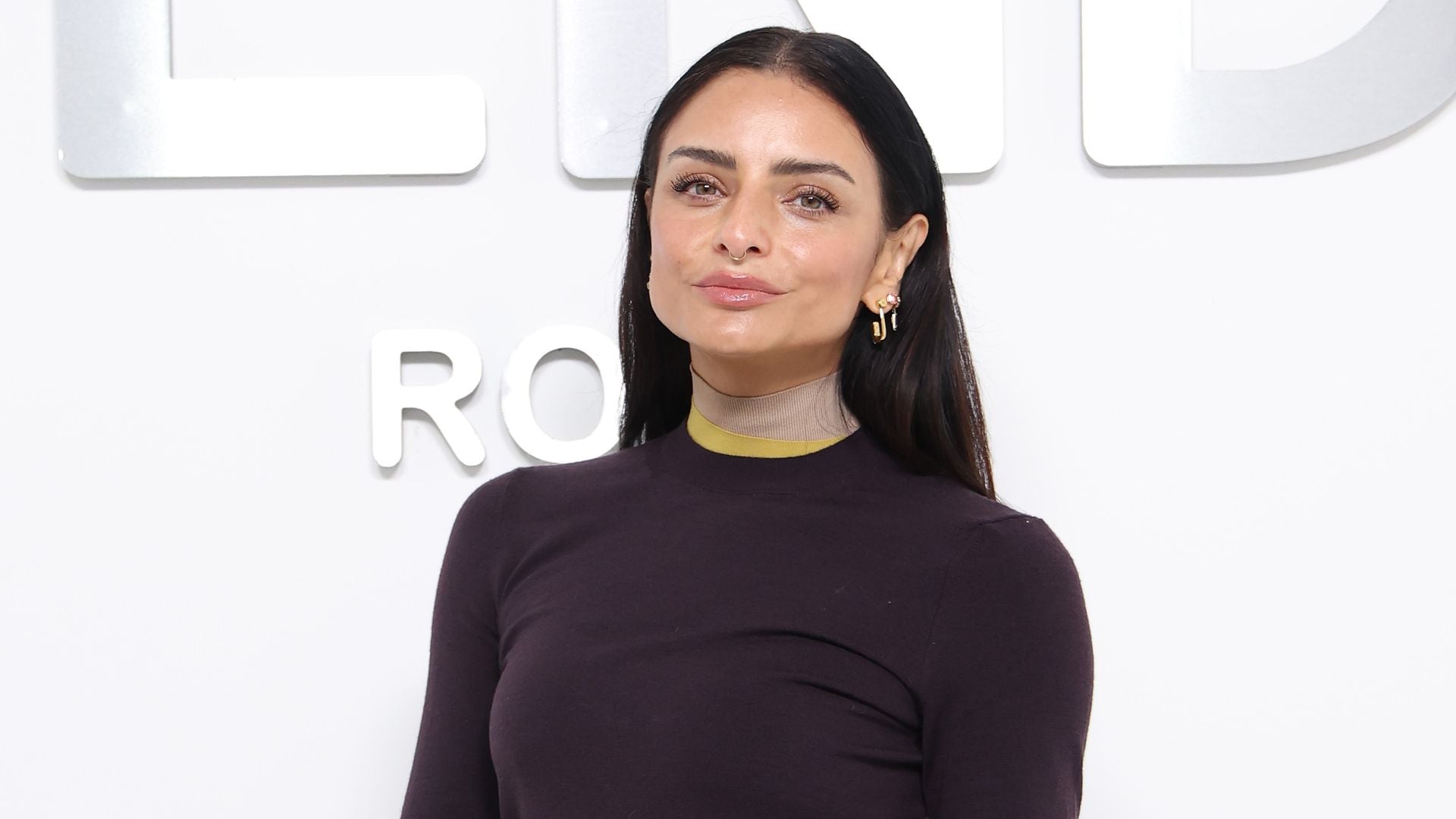 Aislinn Derbez entre las invitadas con más estilo en el desfile de Fendi en Milán