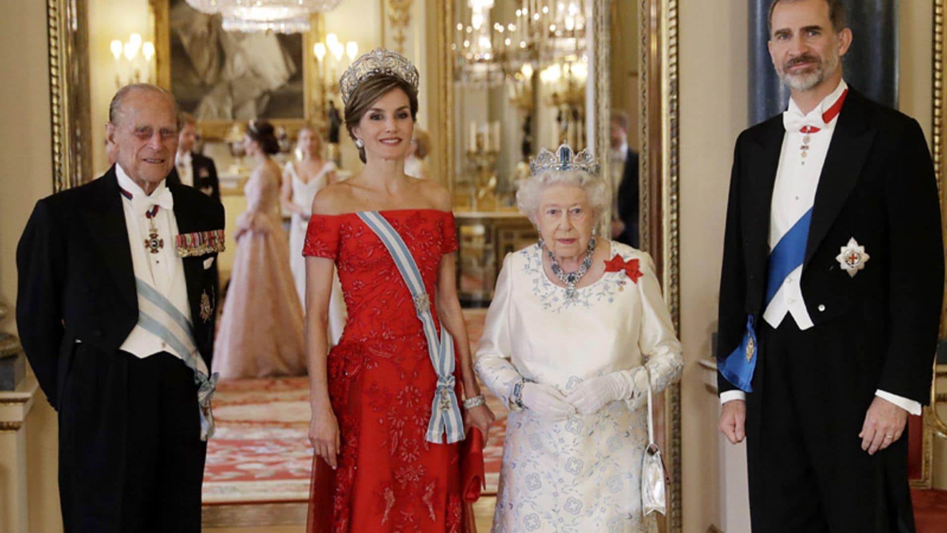 El Palacio de Buckingham se viste de gala en honor de don Felipe y doña Letizia