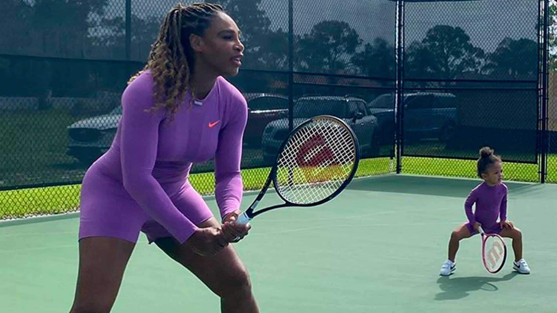 Igualita que mamá: Olympia, la hija de Serena Williams, una adorable minitenista