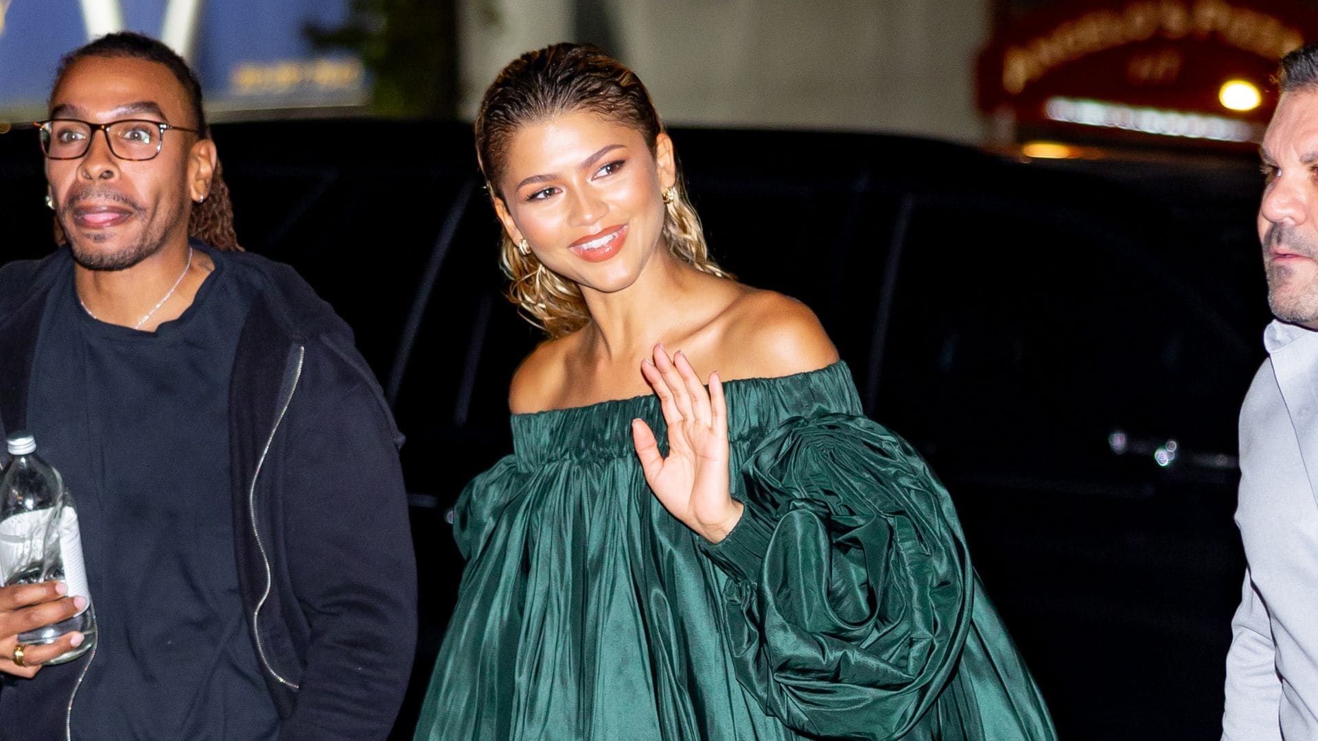 El doble look de Zendaya con efecto piernas infinitas con el que ha impactado en Nueva York