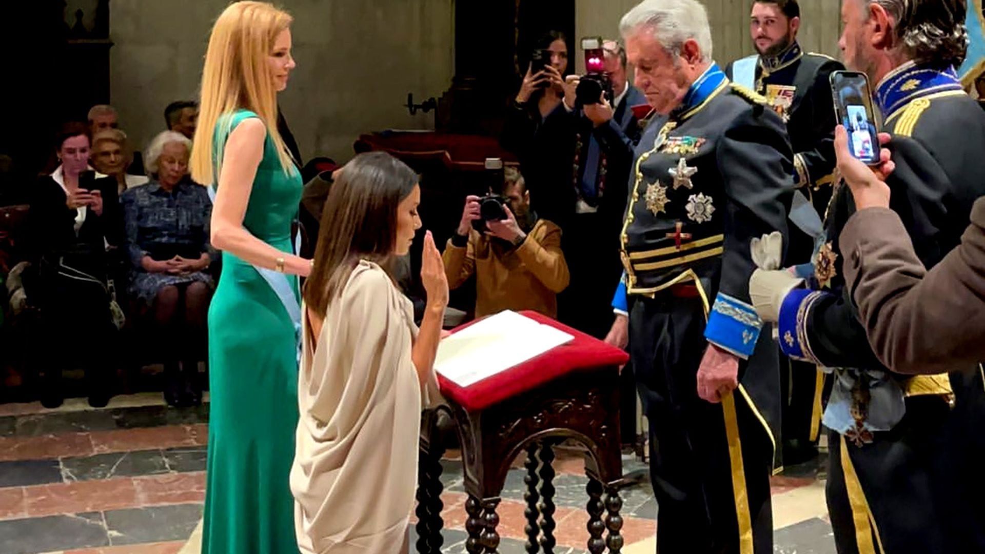 Las imágenes de Eva Longoria como nueva Dama del Real Cuerpo de la Nobleza de Asturias