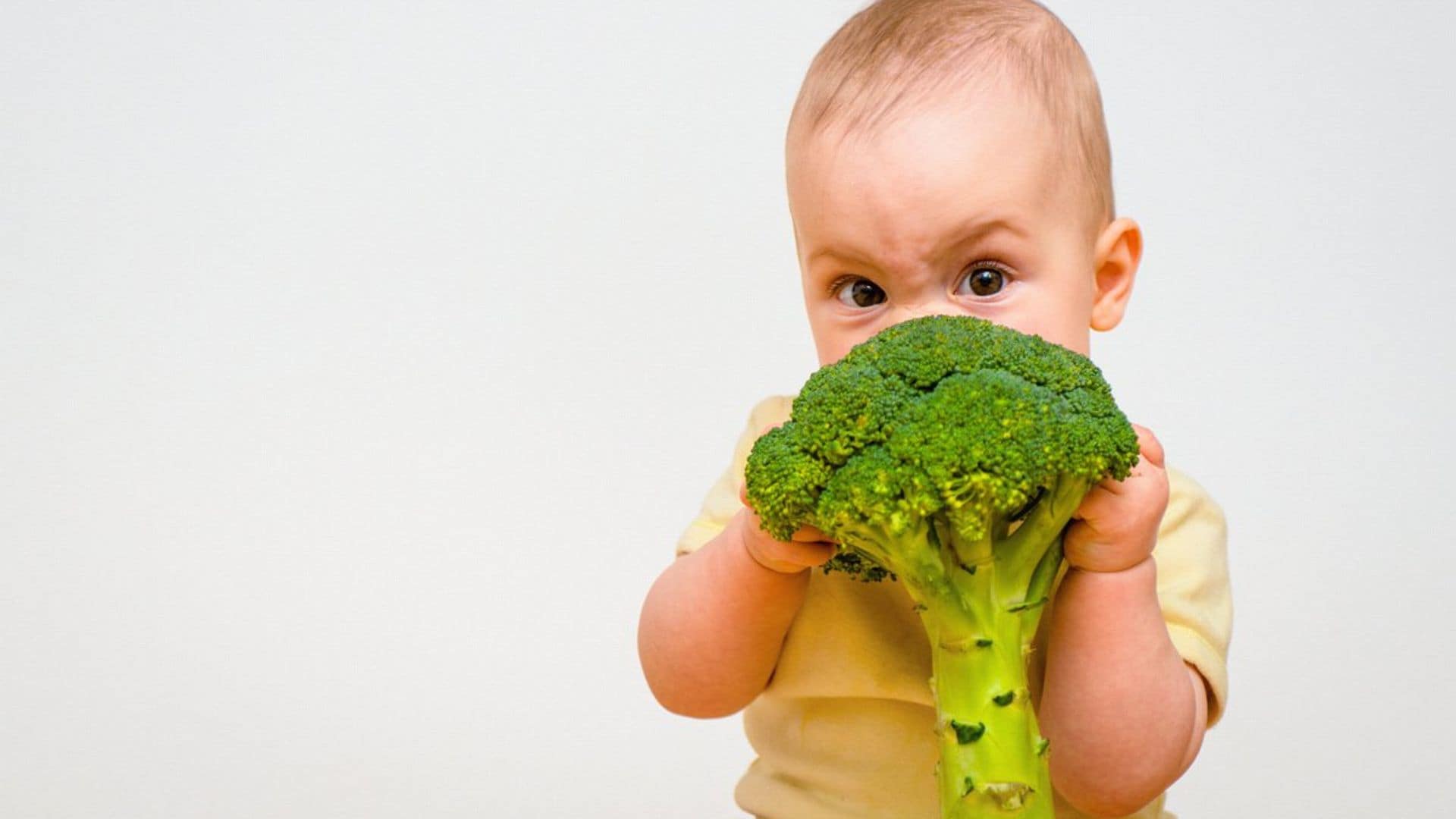 10 alimentos que podrían causar estreñimiento en tu bebé