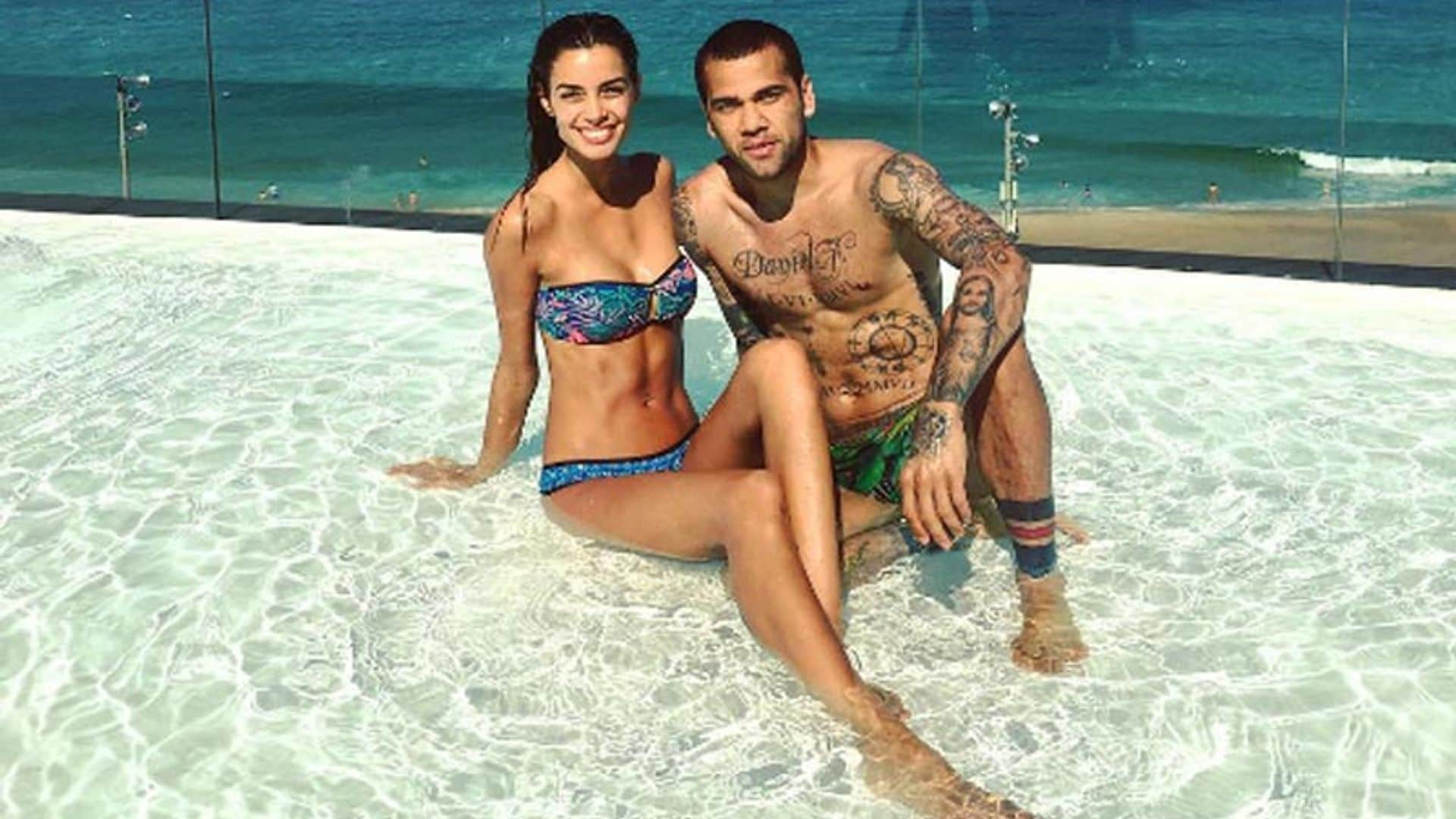 Las románticas vacaciones de Dani Alves y Joana Sanz