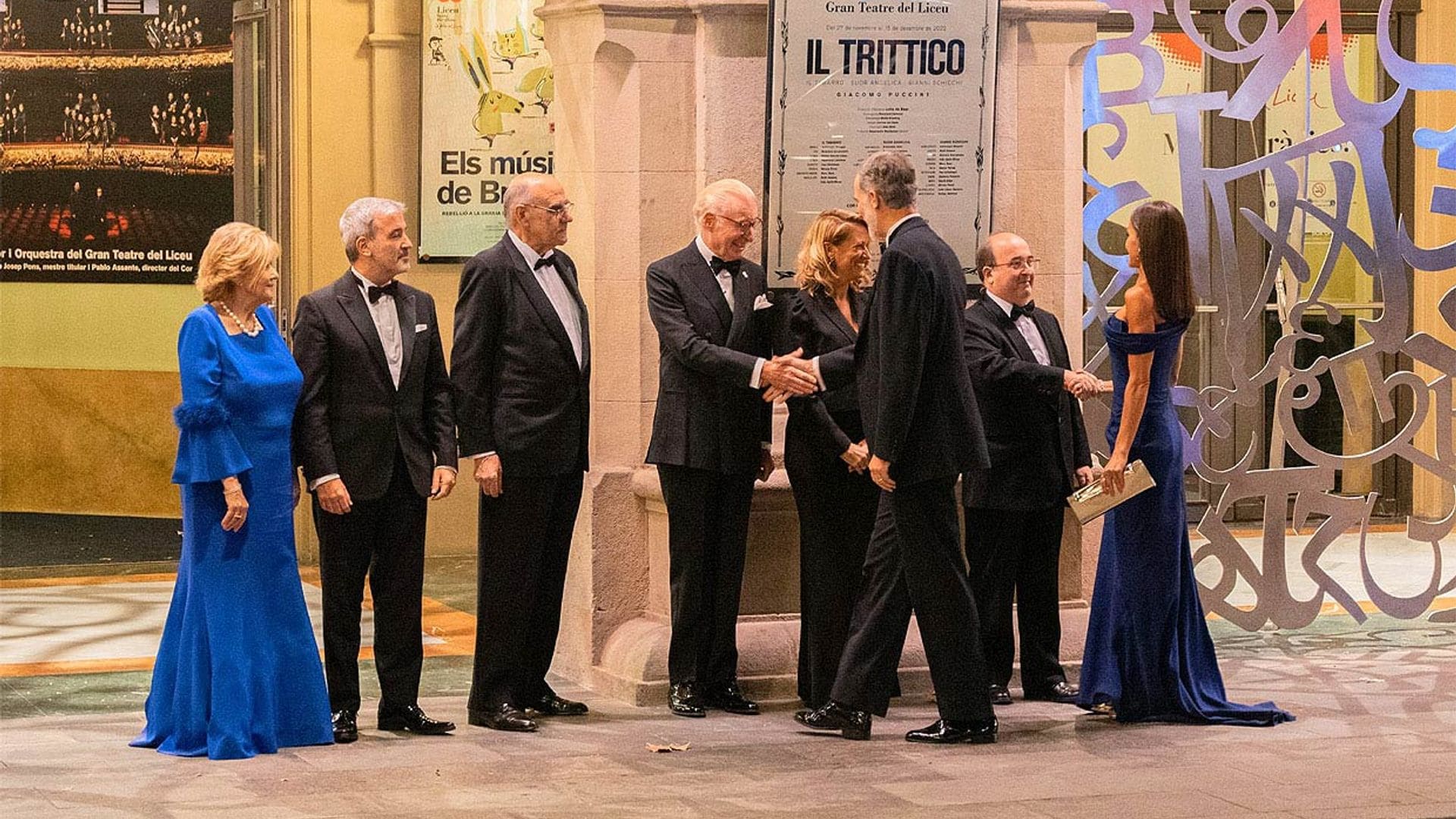 La gran noche de los Reyes en el Gran Teatro del Liceo de Barcelona: cuatro premiados, un recital y guiño a doña Sofía