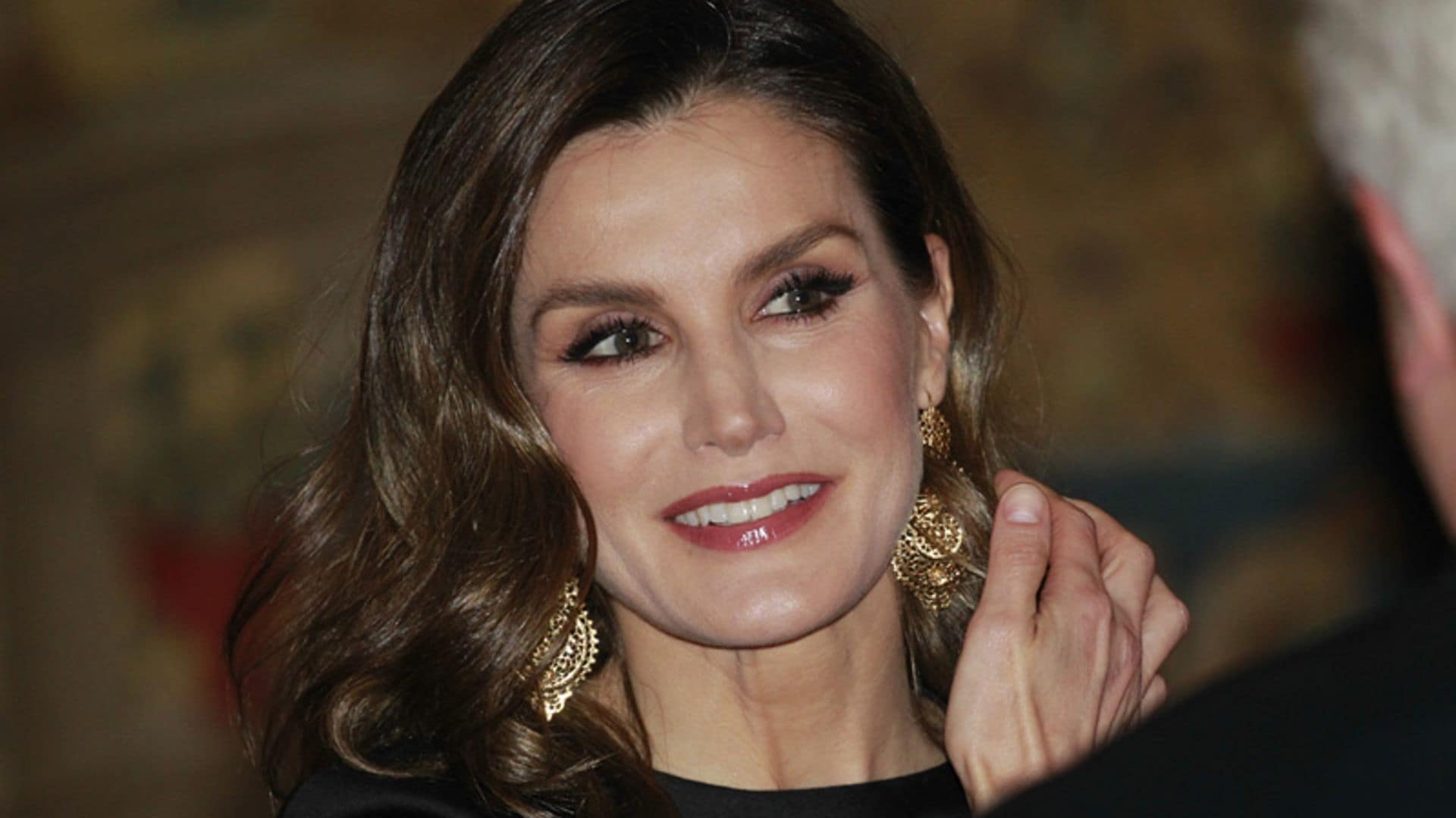 Se resuelve el misterio sobre los nuevos pendientes de doña Letizia