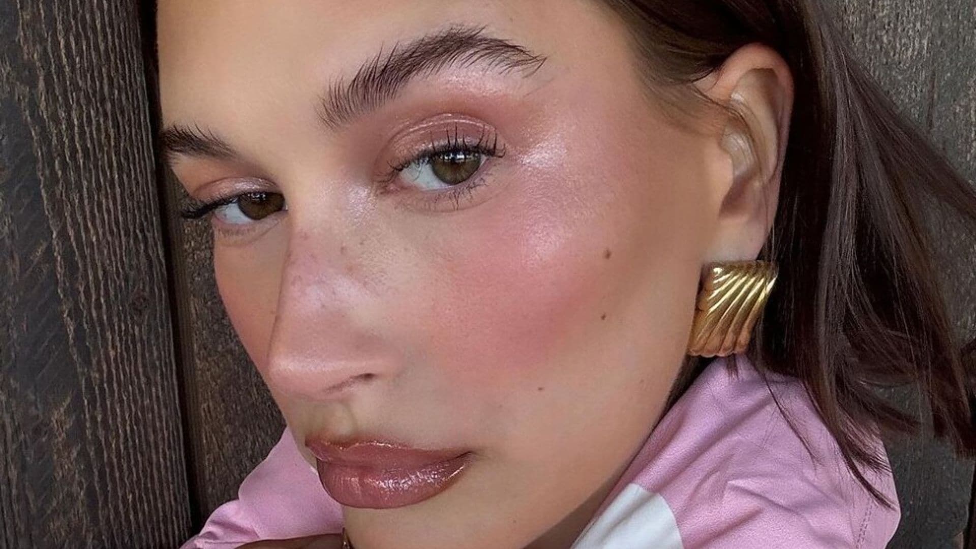 La ‘nail artist’ de Hailey Bieber compartió el tutorial para recrear su ‘french glazed’ favorito