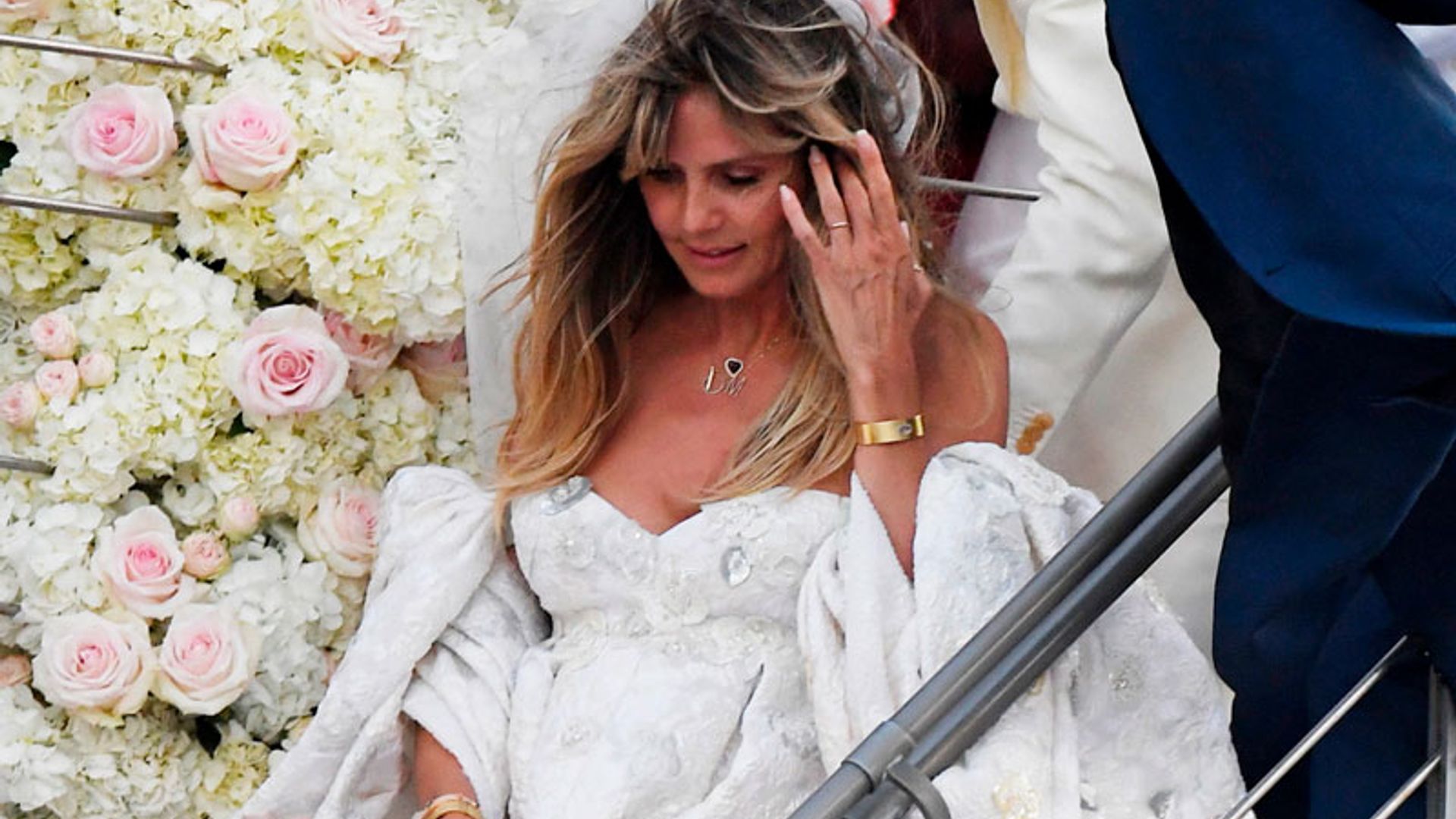 ¡Novia a bordo! Heidi Klum elige un llamativo vestido en su boda con Tom Kaulitz