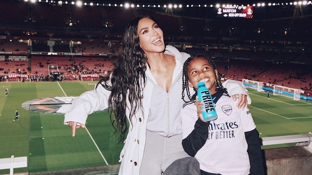Kim Kardashian con su hijo Saint