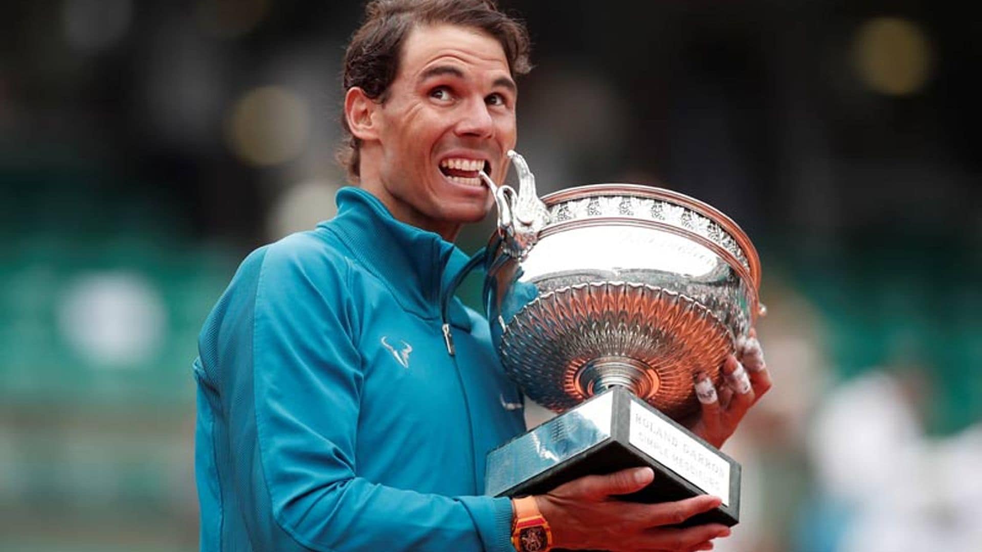 Rafa Nadal hace historia en Roland Garros arropado por su novia y su familia