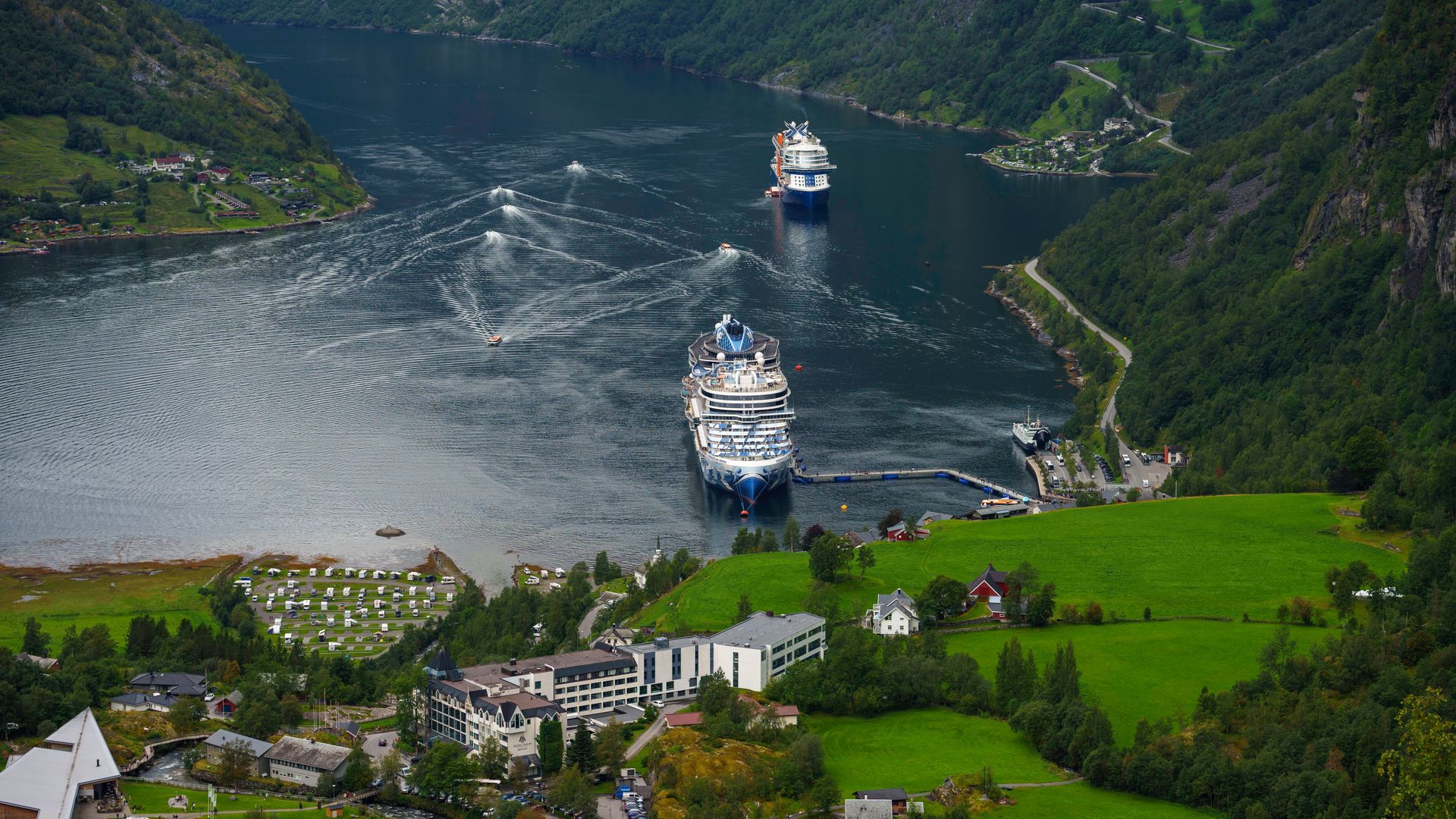 Así amanece el fiordo de Geiranger el día de la boda real de Marta Luisa de Noruega y Durek Verrett