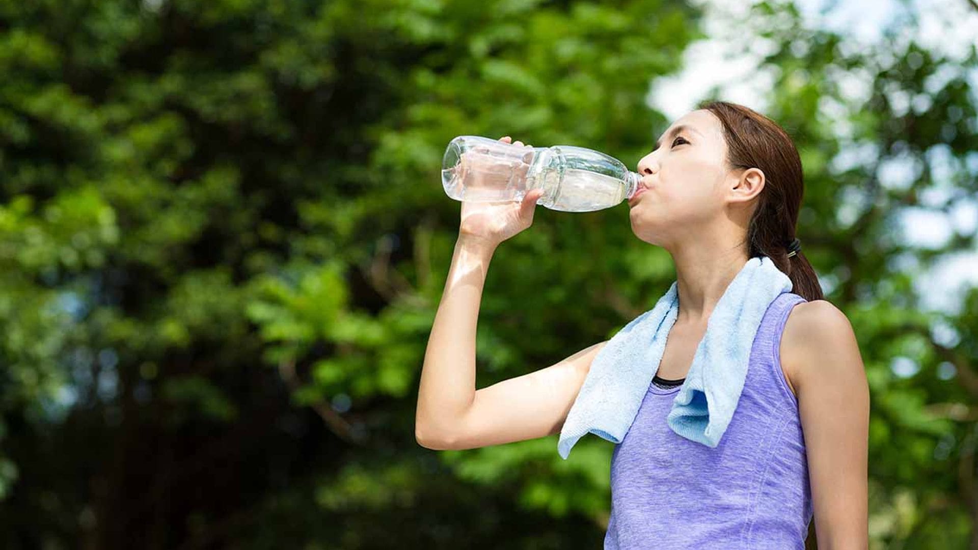 ¿Tengo que cambiar mi rutina deportiva en días de calor?