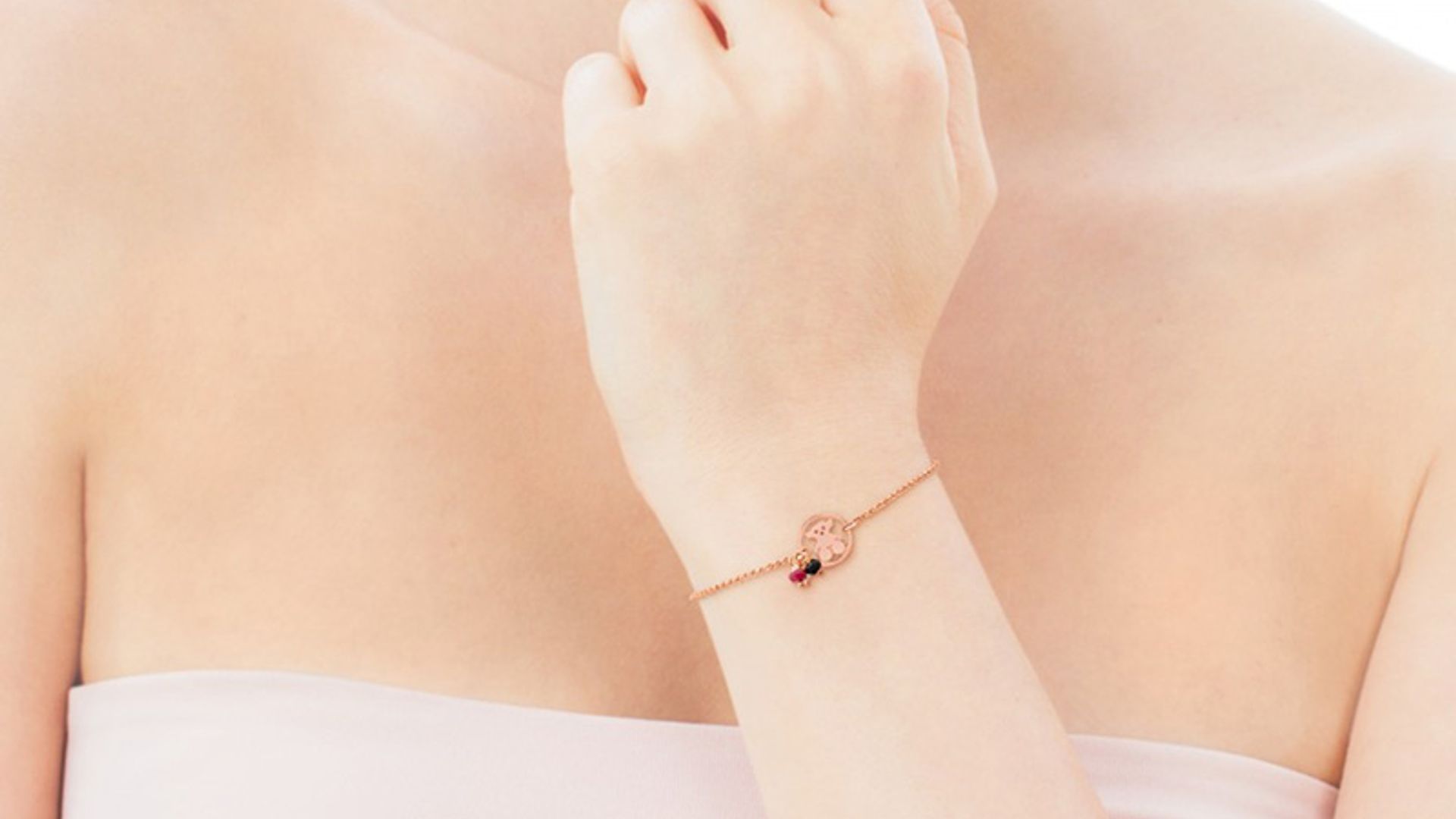 Un plus de distinción y buen gusto: pulseras de Tous de 'vermeil' rosa