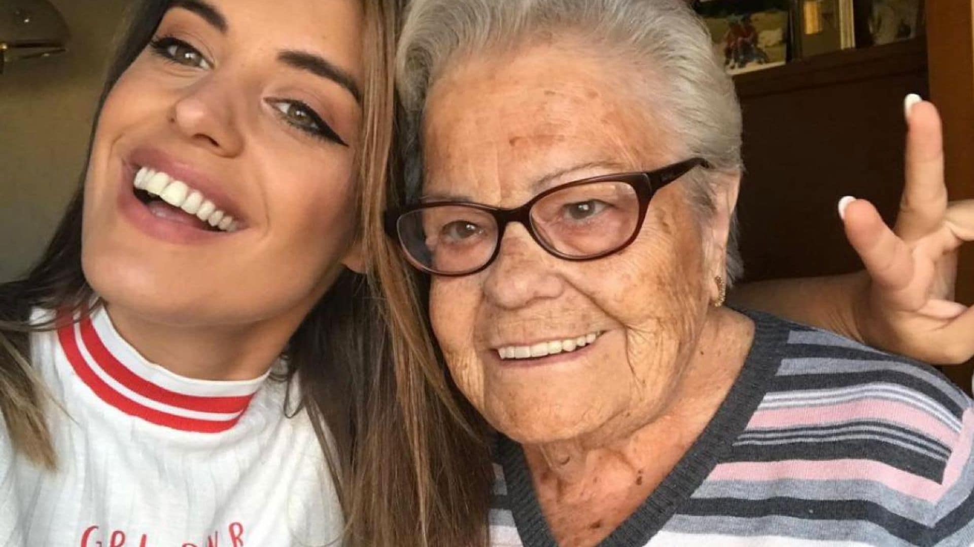 La emotiva despedida de Dulceida a su abuela fallecida: 'Debería ser eterna y duele mucho'