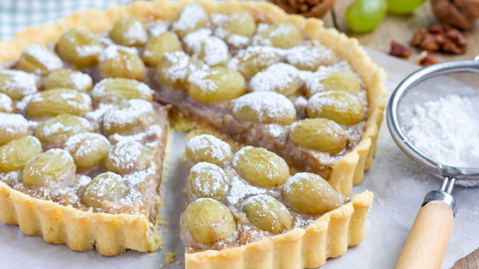 Tarta de uvas y praliné de nueces