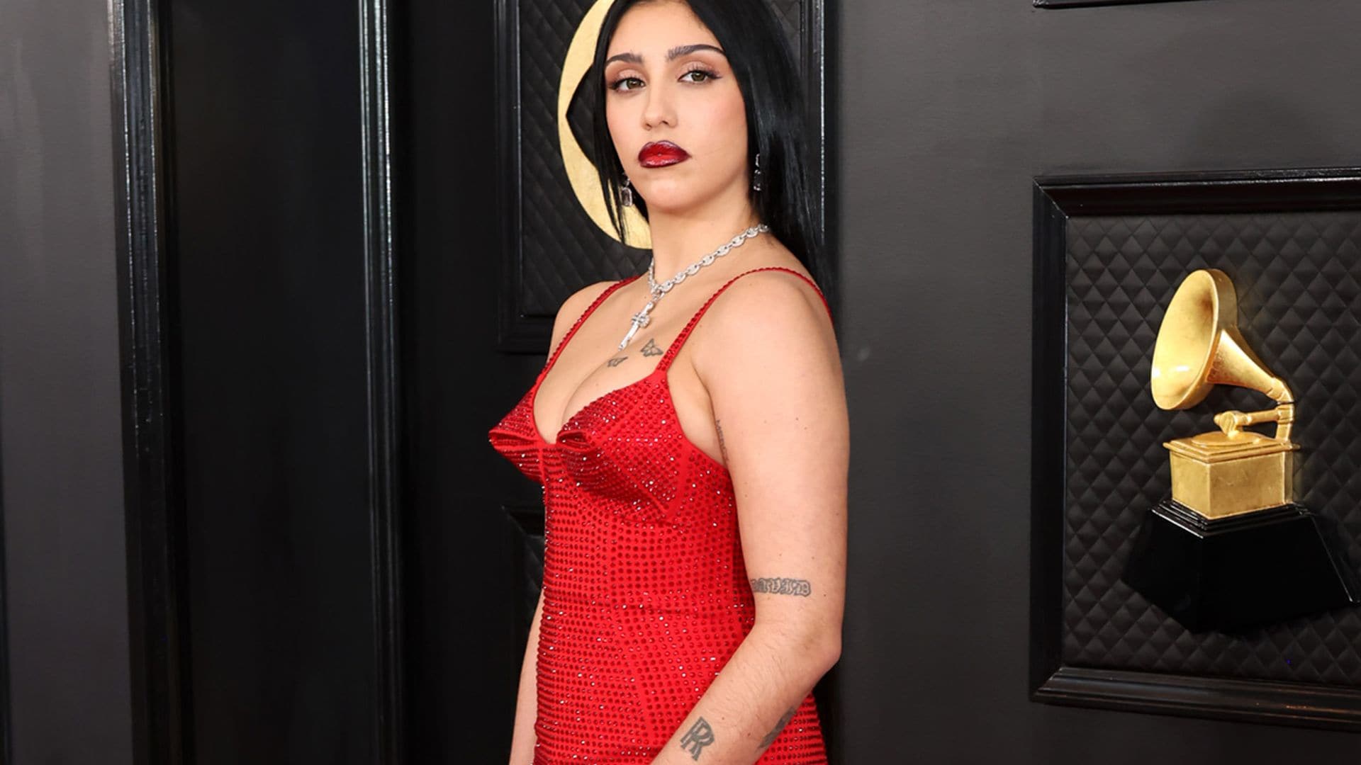 Lourdes Leon, heredera de estilo de Madonna con un corsé y su cruz de diamantes