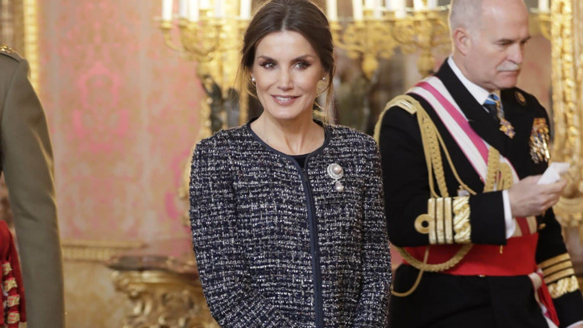 Doña Letizia afianza su color estrella para presidir la Pascua Militar