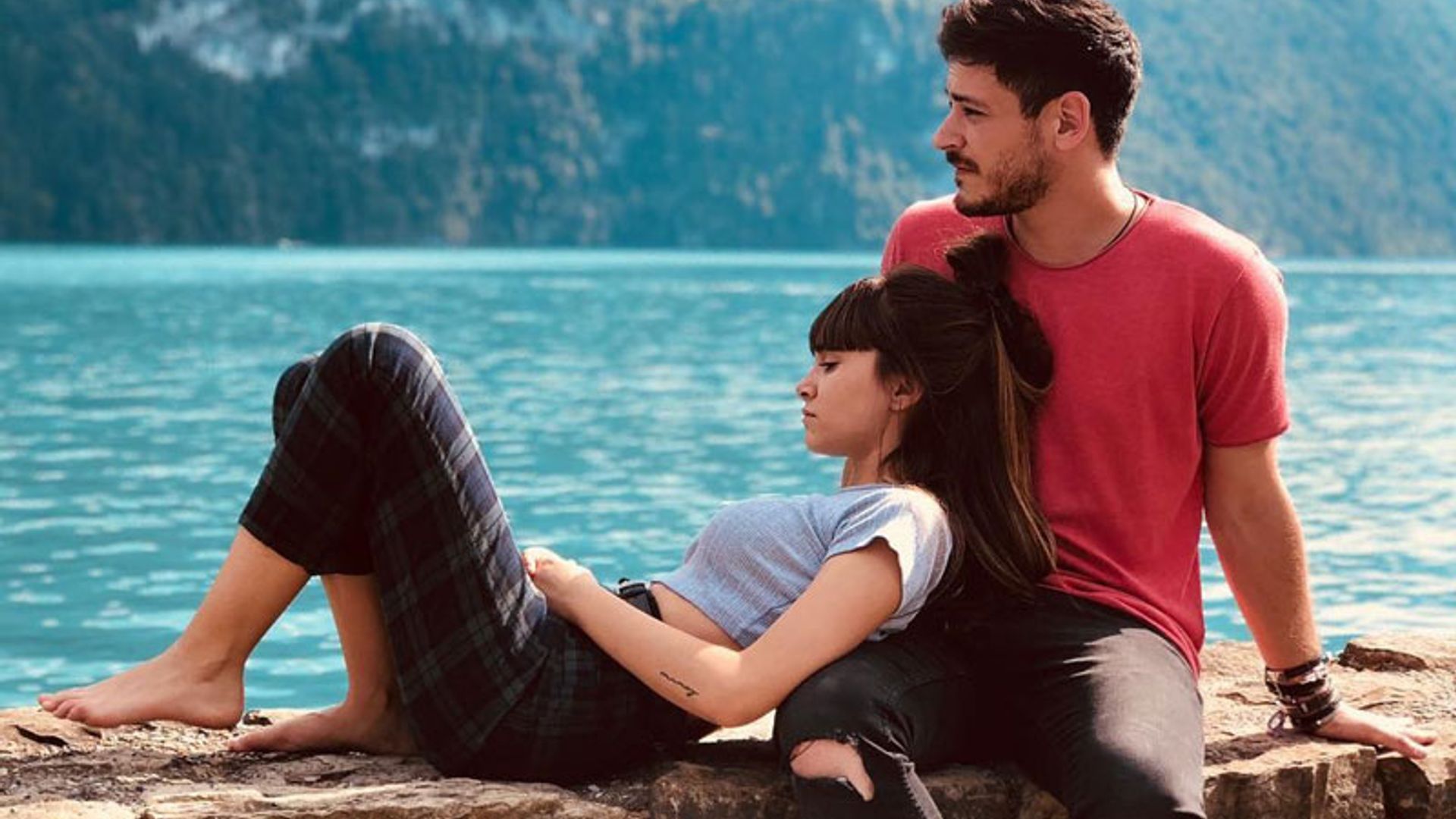 Aitana y Cepeda, de OT, se escapan a Suiza en su primer verano juntos