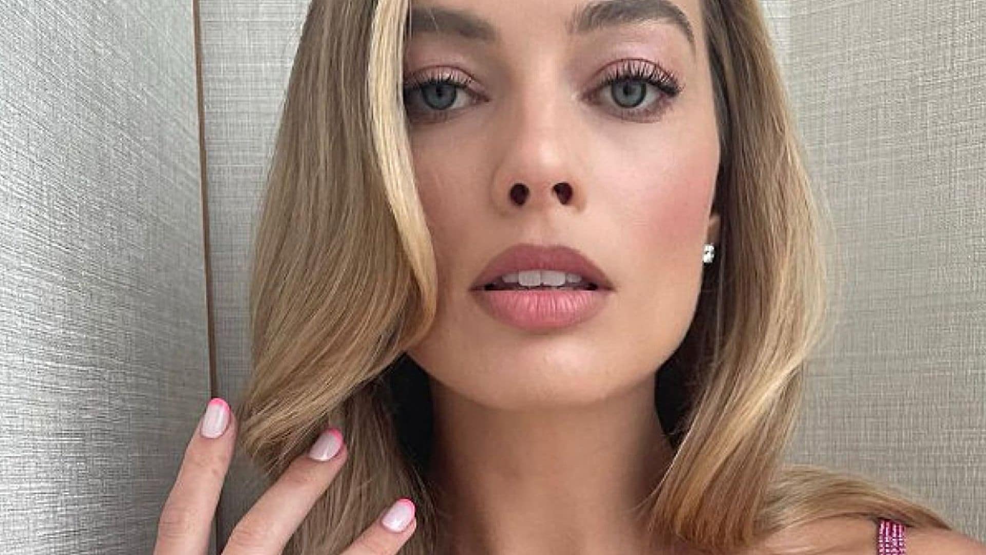 La manicura francesa 'Barbie' que ha unido a Margot Robbie y Paula Echevarría