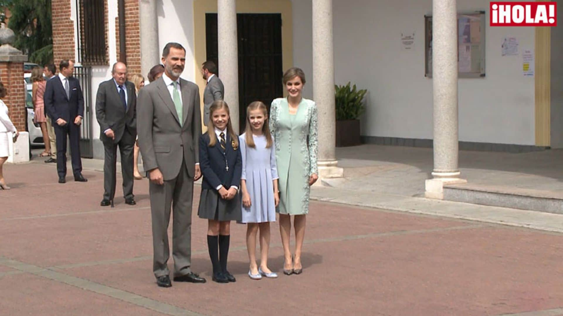 En vídeo: la alegría de la infanta Sofía al llegar con su familia a la parroquia