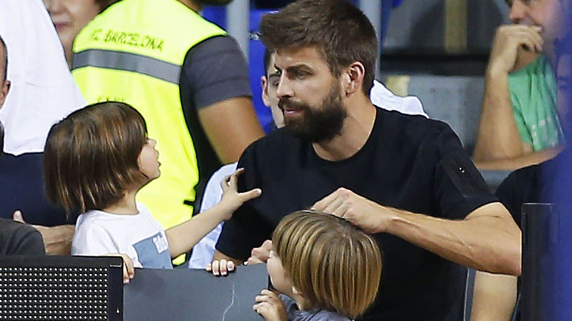 ¡Tarde de chicos! Mientras Shakira ensaya, Gerard Piqué y sus hijos se van al baloncesto