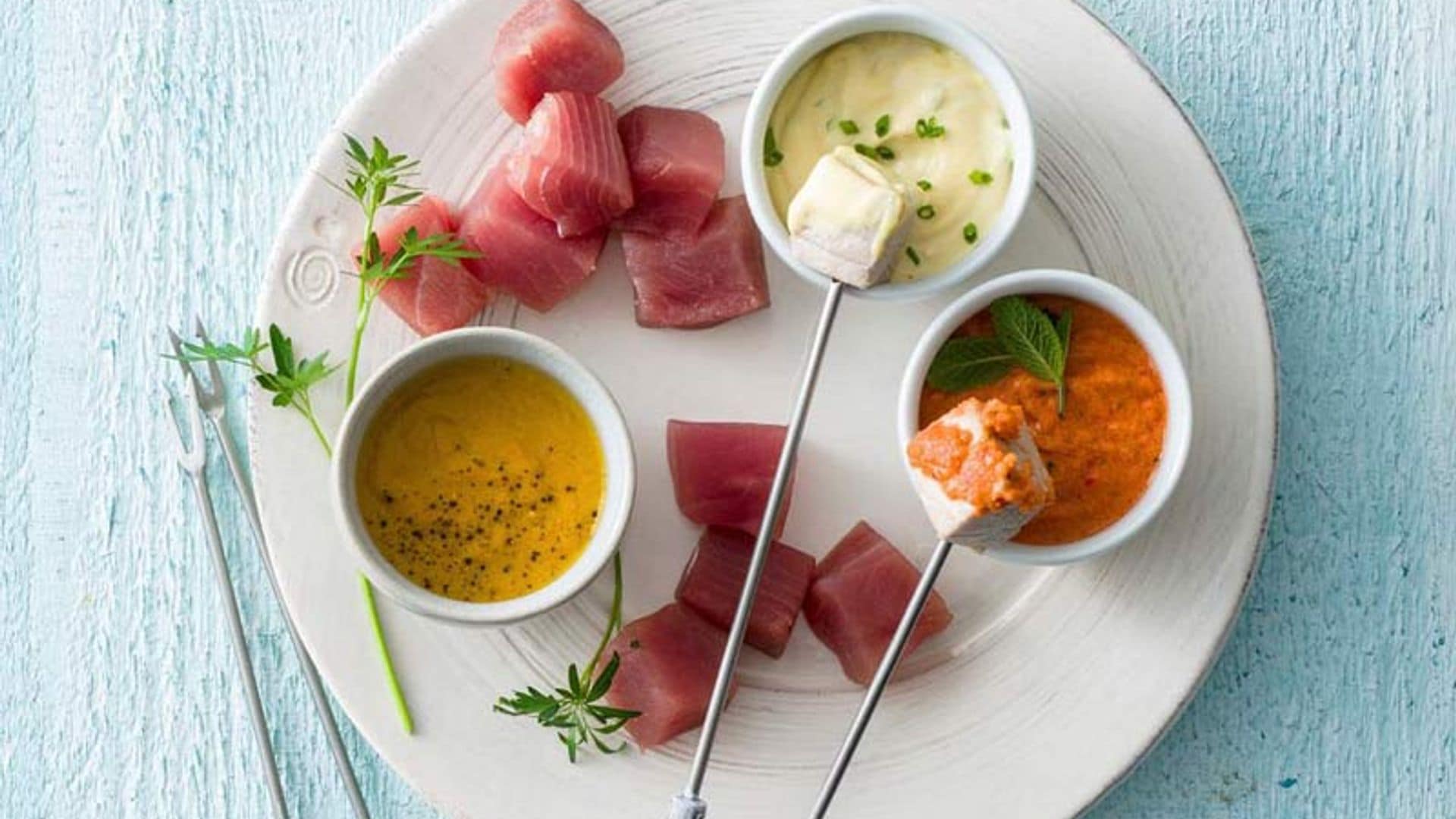 ‘Fondue bourguignon’ de atún a las cuatro salsas