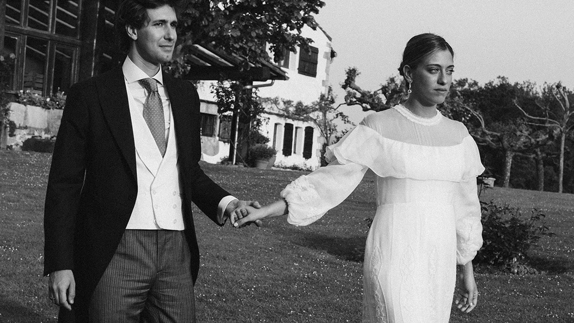 La boda de Ana, la novia del look romántico que se casó entre el País Vasco y Francia