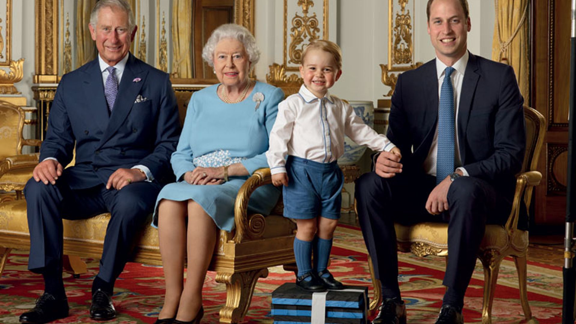 George de Cambridge, como heredero, en el retrato por el 90 cumpleaños de Isabel II