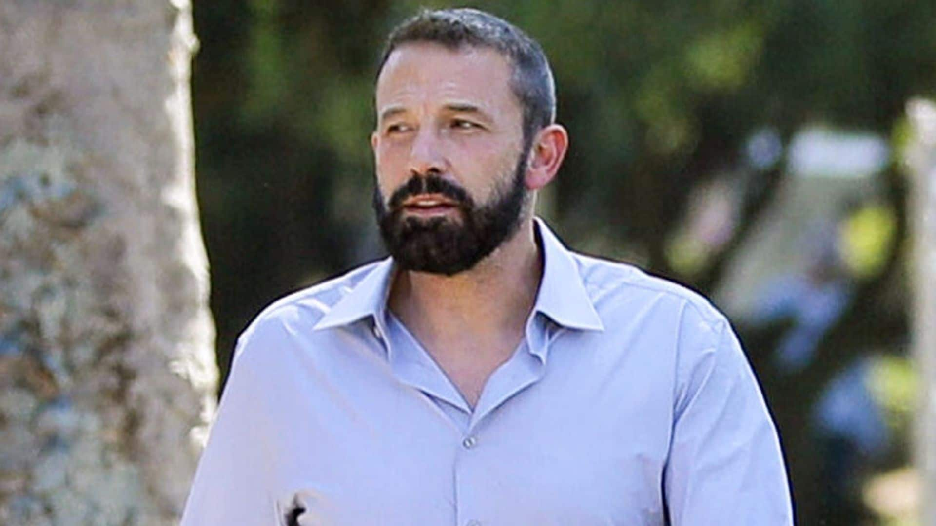 En medio de su divorcio, Ben Affleck estrena un look más juvenil, ¡adiós canas!