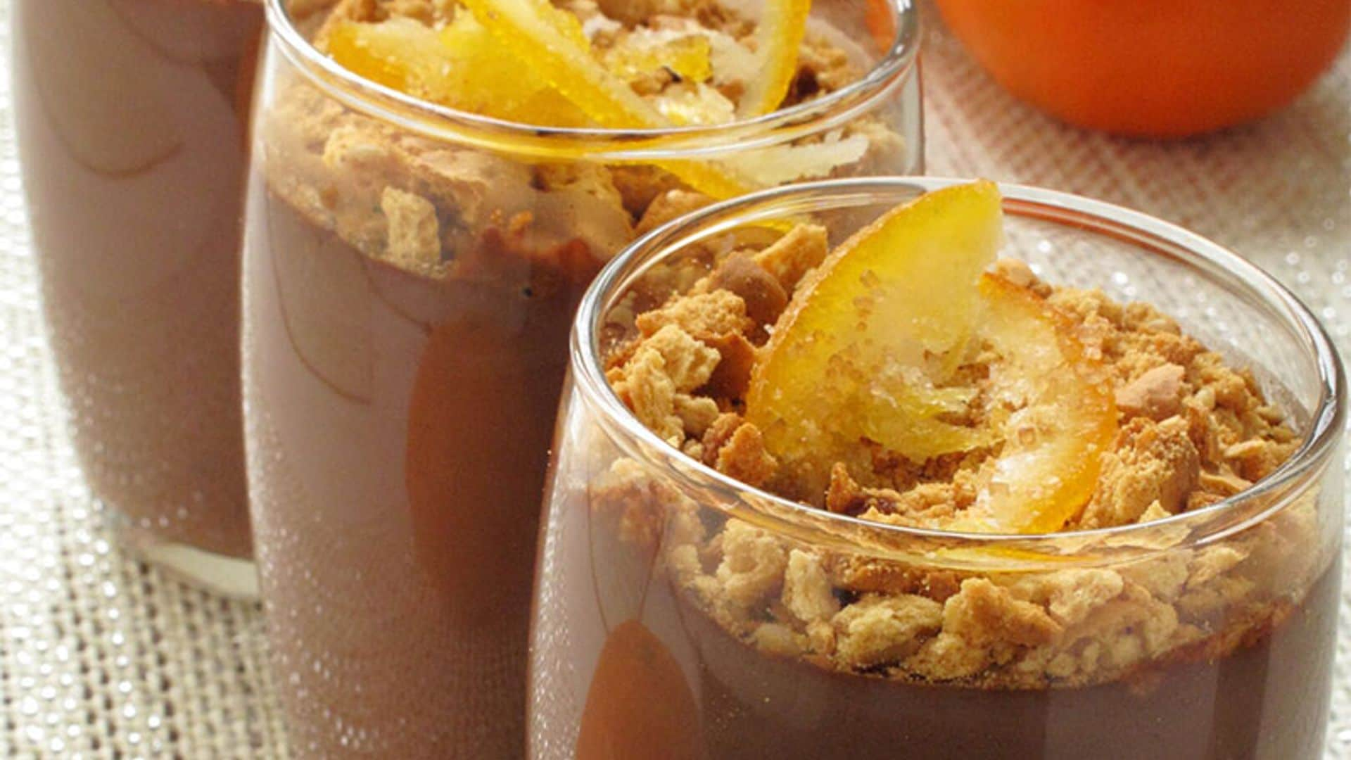 'Mousse' de chocolate y mandarina con 'crumble'