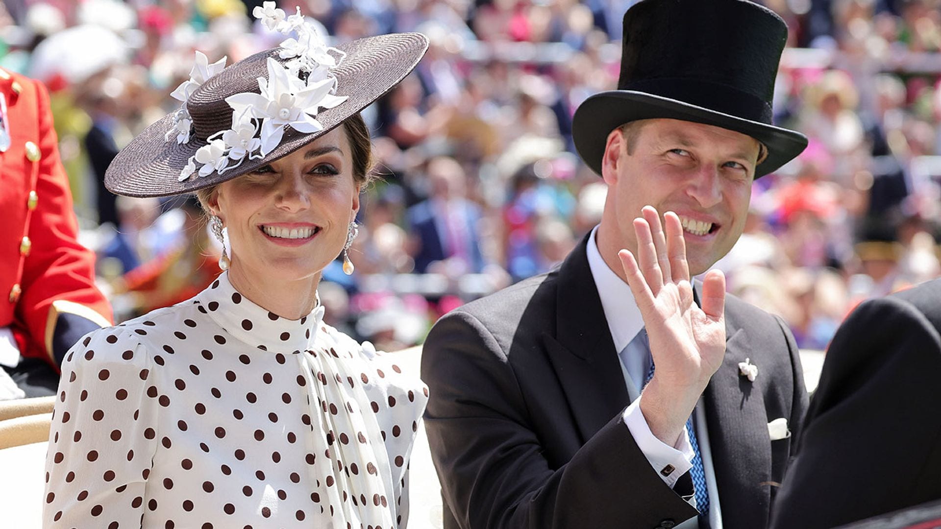 Los duques de Cambridge desafían las altas temperaturas y aparecen por sorpresa en Ascot