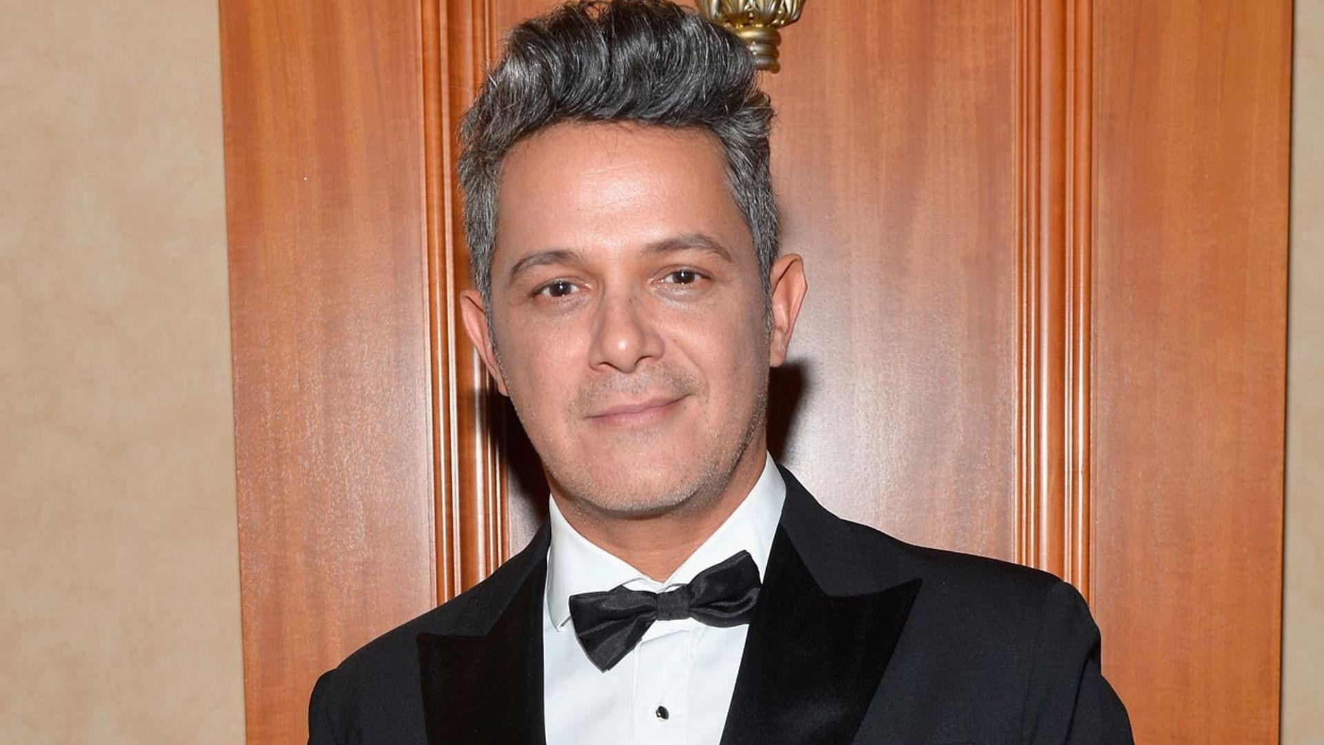 Alejandro Sanz presume del talento de su hijo Dylan tocando la batería