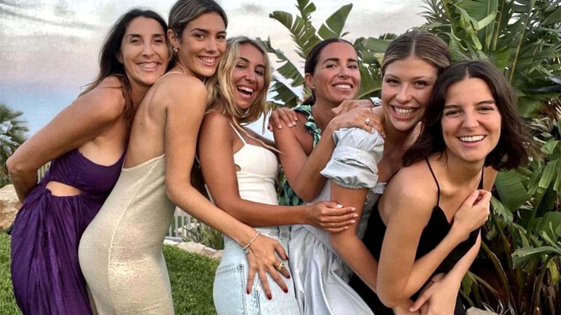 Anna Ferrer, Loreto Sesma, Isa Hernáez... Quiénes son las 'chicas Papaya', unas auténticas líderes de masas