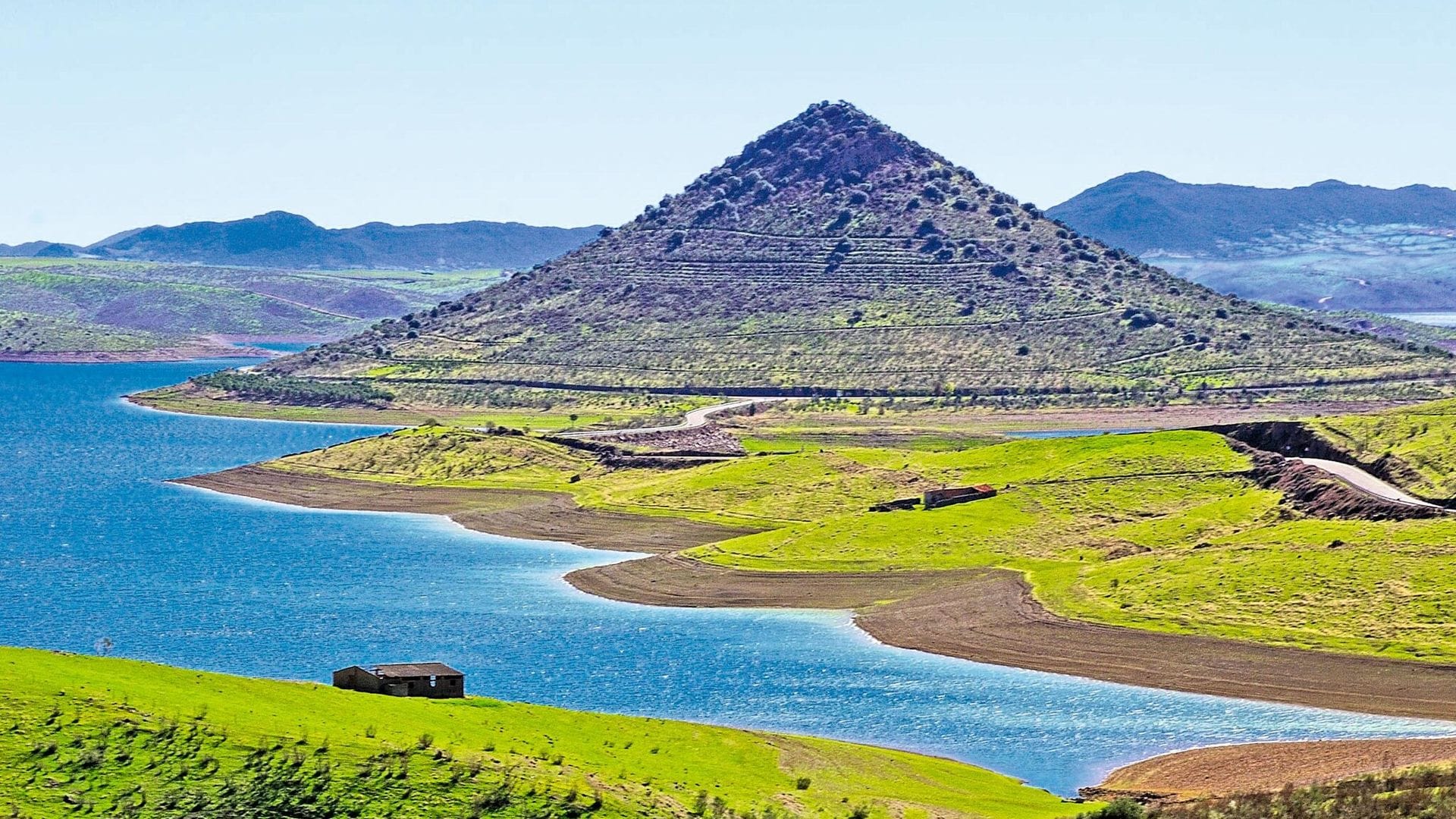 La Siberia Extremeña (Badajoz): perderse entre embalses y dehesas