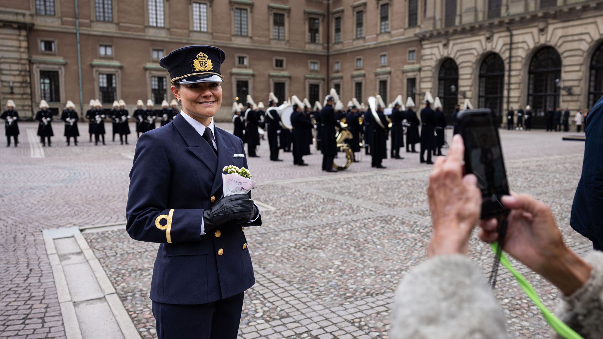 El cambio radical de Victoria de Suecia con su vestuario en un gran día cargado de sorpresas