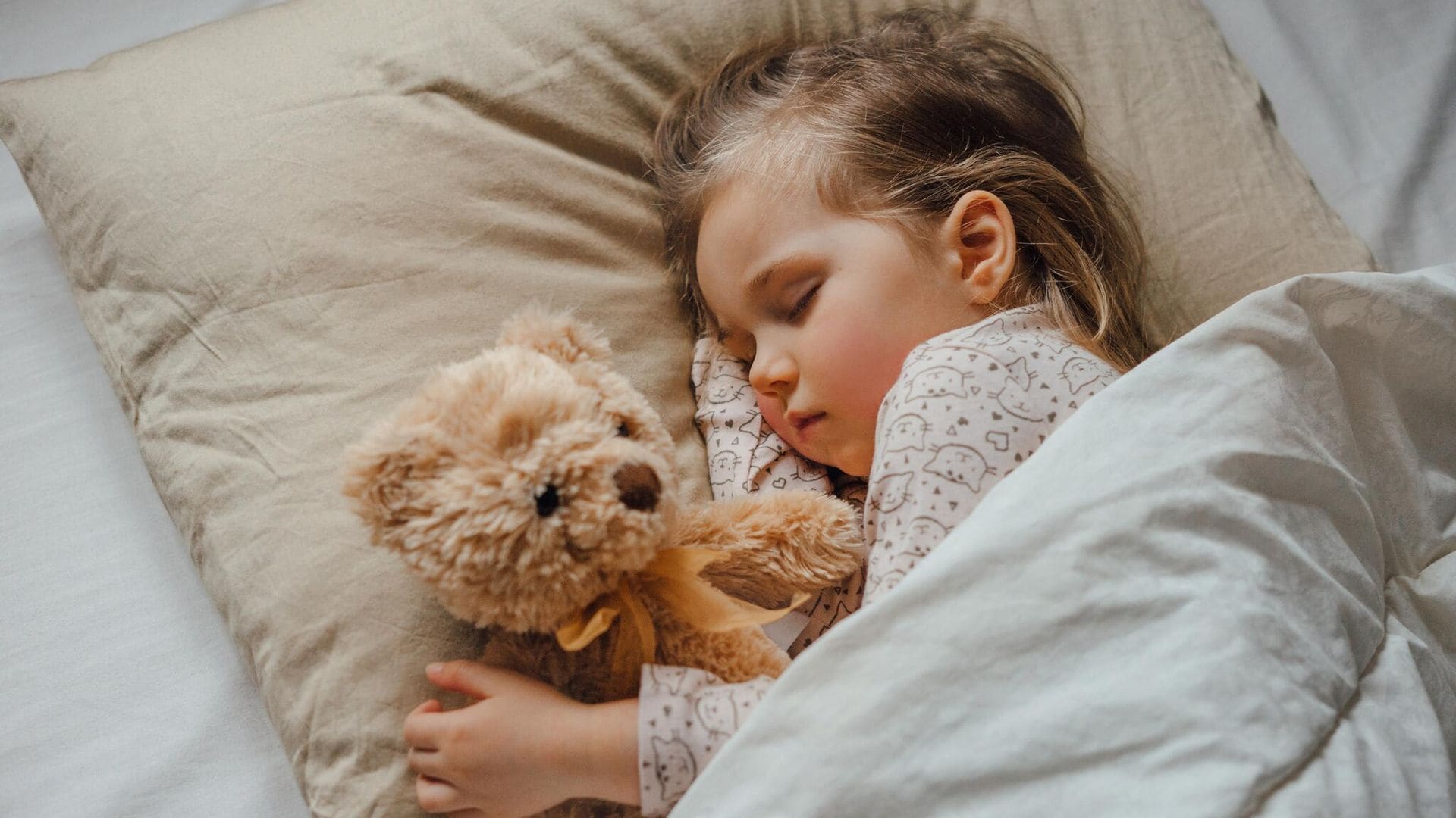 Cómo conseguir que tu bebé tenga sueño autónomo