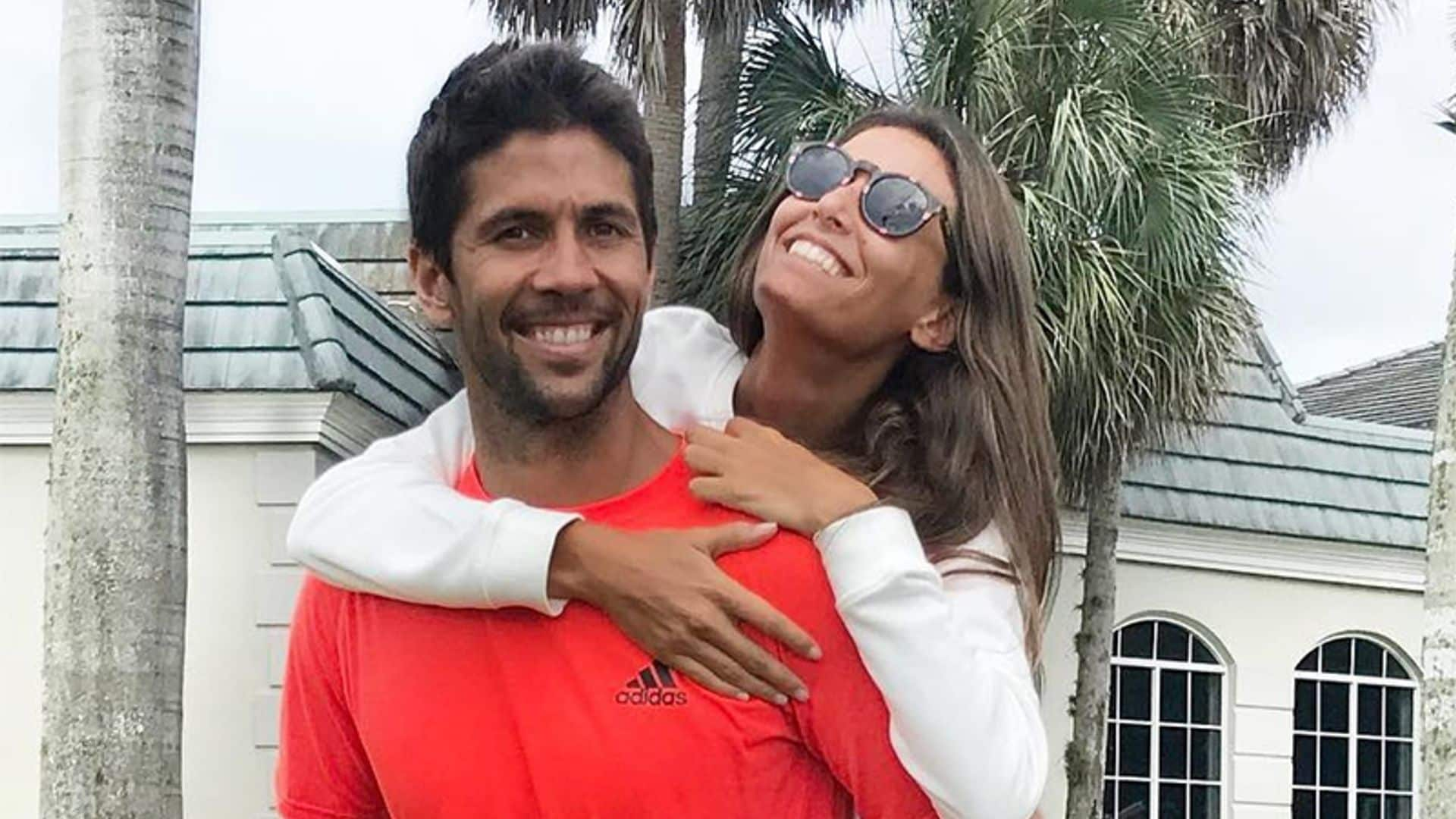 La felicidad de Ana Boyer y Fernando Verdasco al recibir los primeros regalos para su bebé