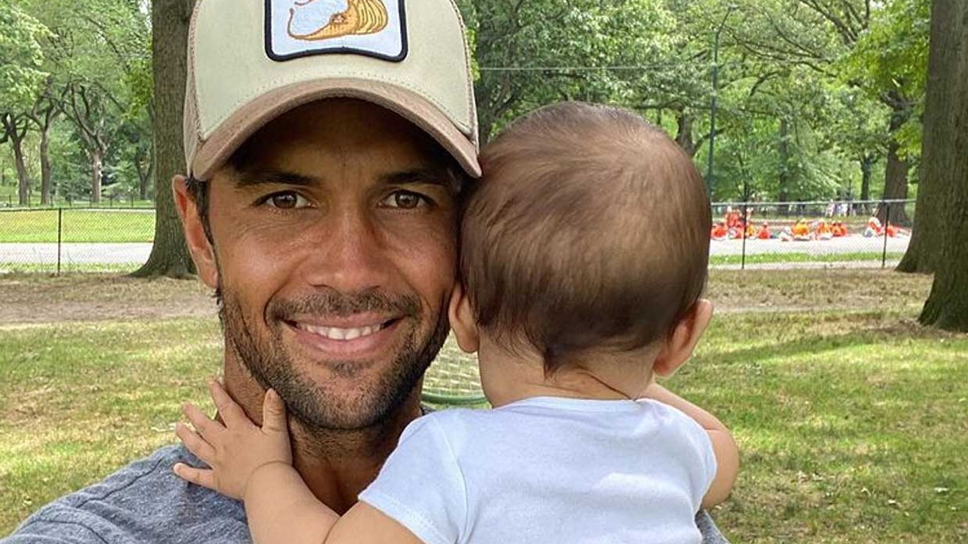 Ana Boyer y Fernando Verdasco celebran con sus hijos las buenas noticias durante su viaje a Nueva York