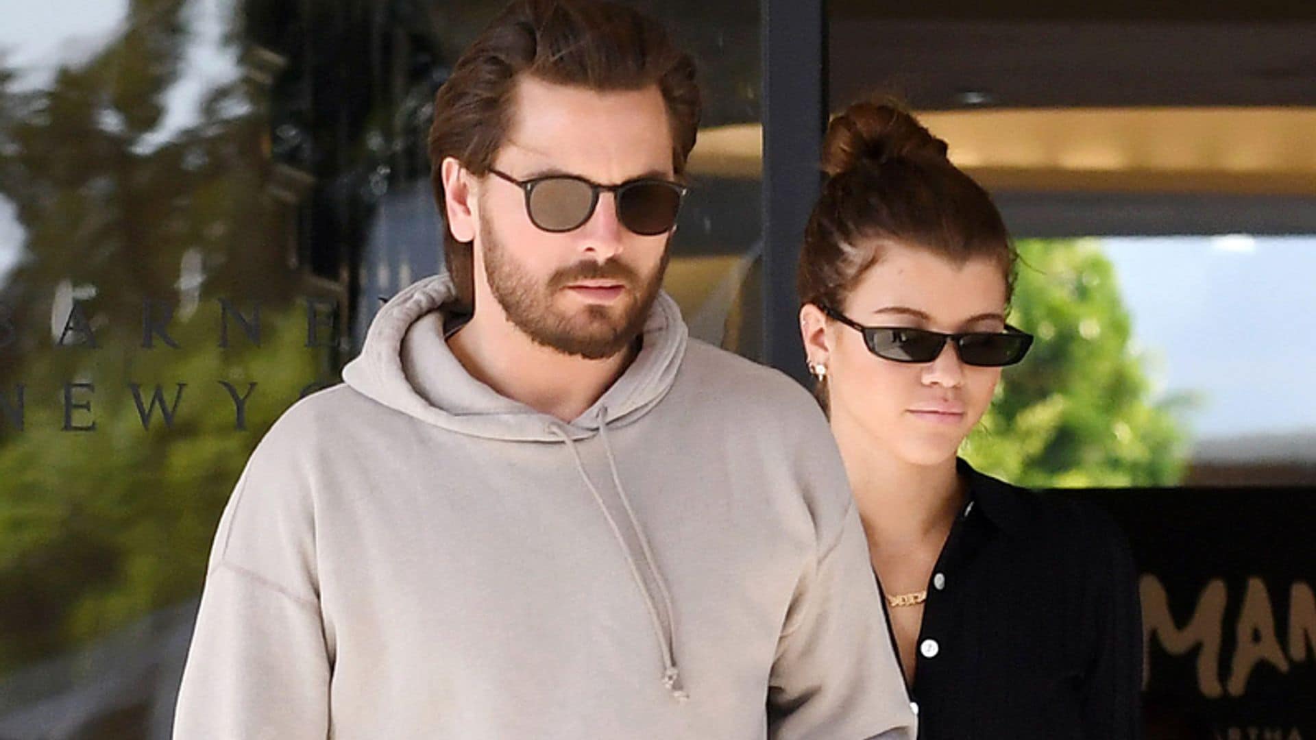 La relación de Sofia Richie y Scott Disick marcha 'sobre ruedas' pese a la desaprobación de su padre