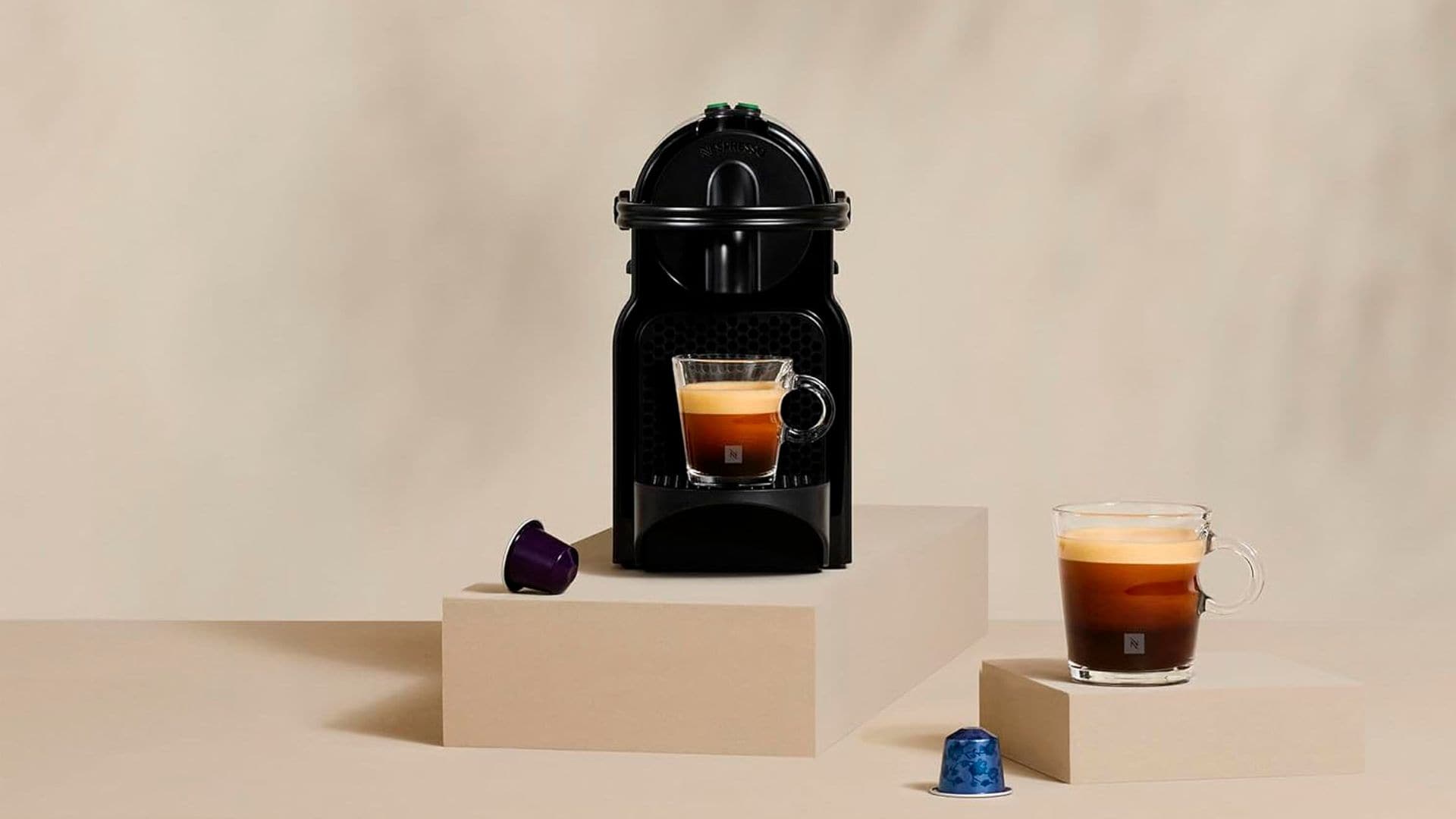 La cafetera más compacta de Nespresso se adelanta al Black Friday con este súper descuento