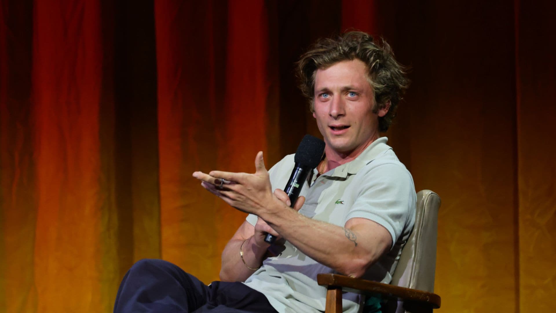 ‘The Bear’, la exitosa serie que protagoniza Jeremy Allen White, el actor al que relacionan con Rosalía