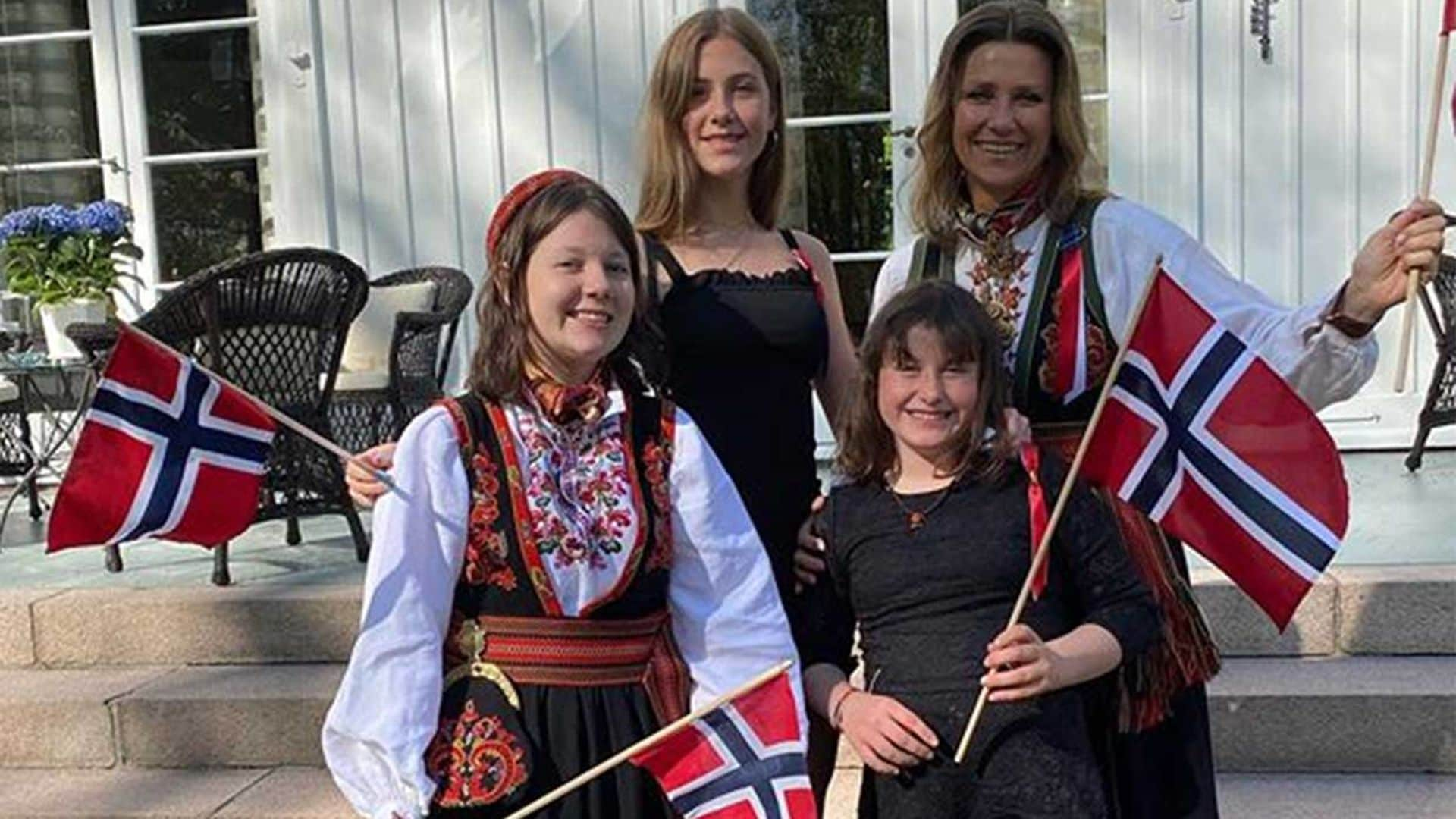 Marta Luisa de Noruega y sus hijas recuperan la sonrisa tras la muerte de Ari Behn