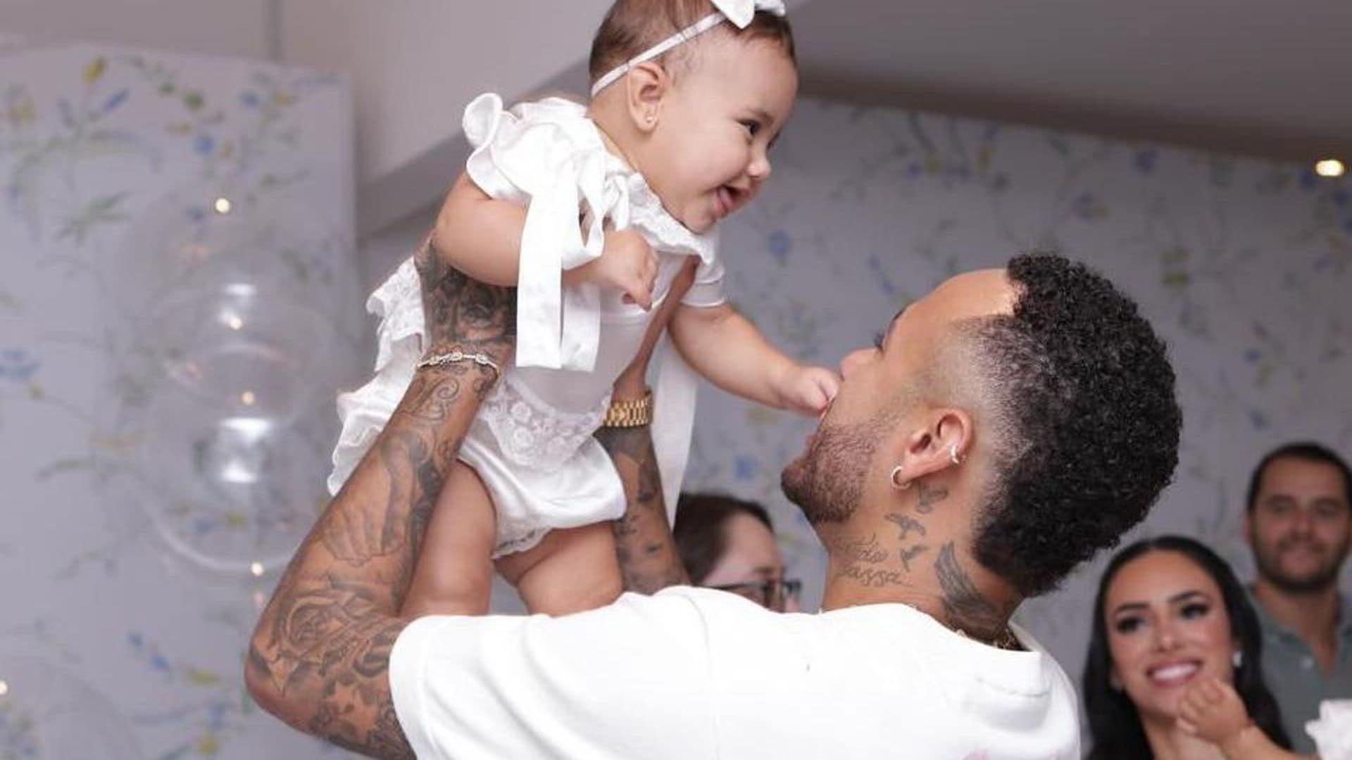 neymar con su hija mavie