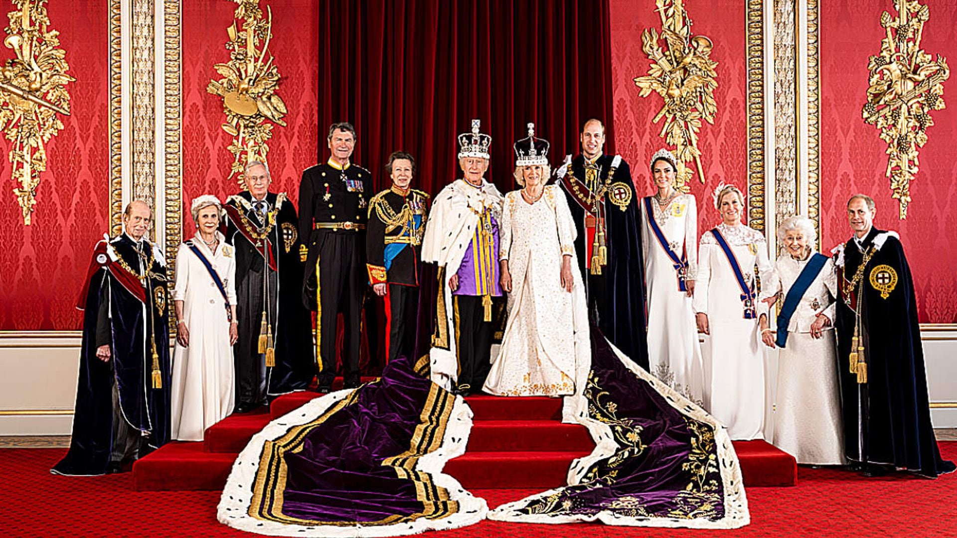 Los retratos oficiales de los reyes Carlos III y Camilla tras la solemne coronación