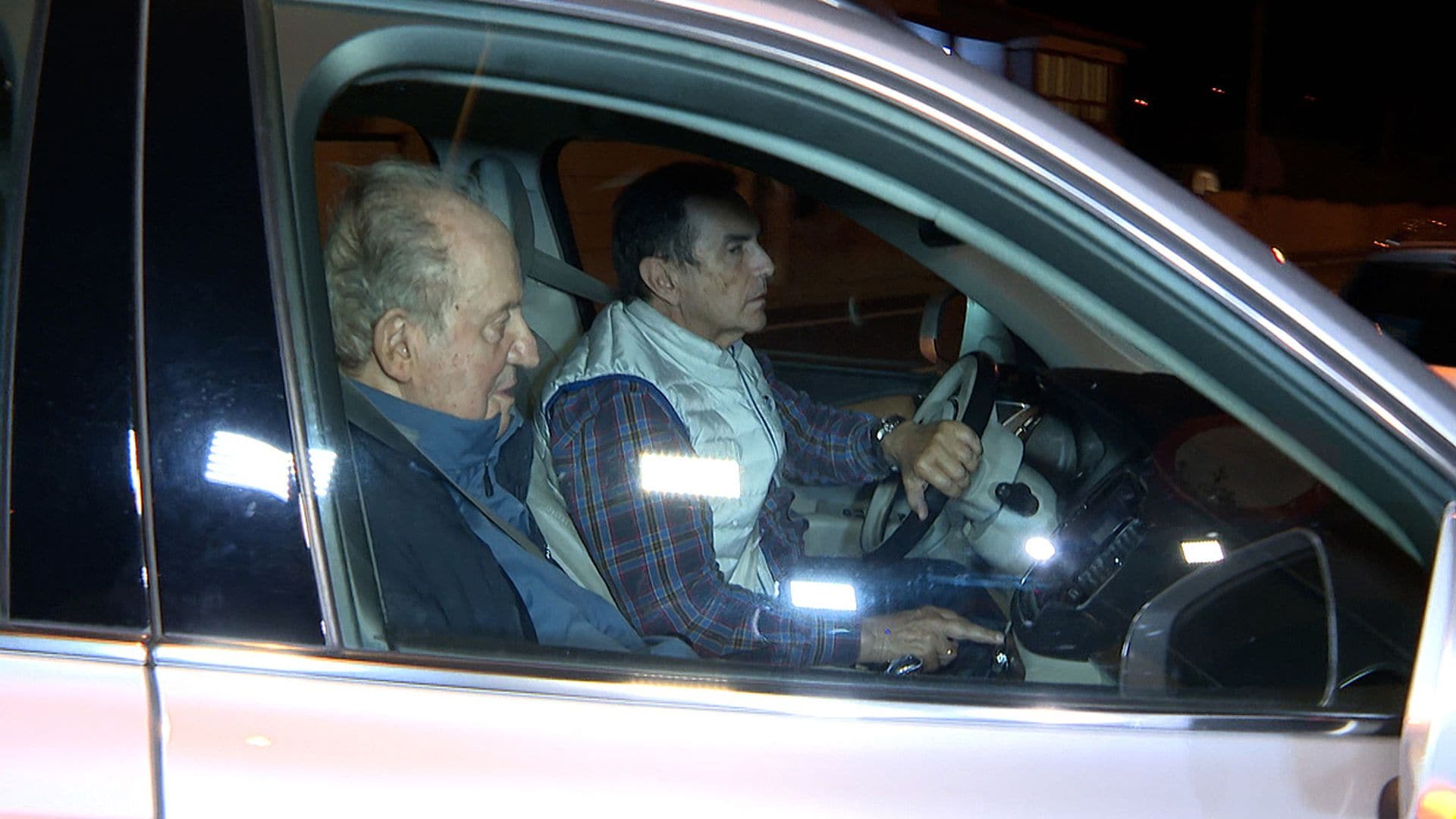 El rey Juan Carlos se encuentra en Sanxenxo tras una breve parada en Vitoria