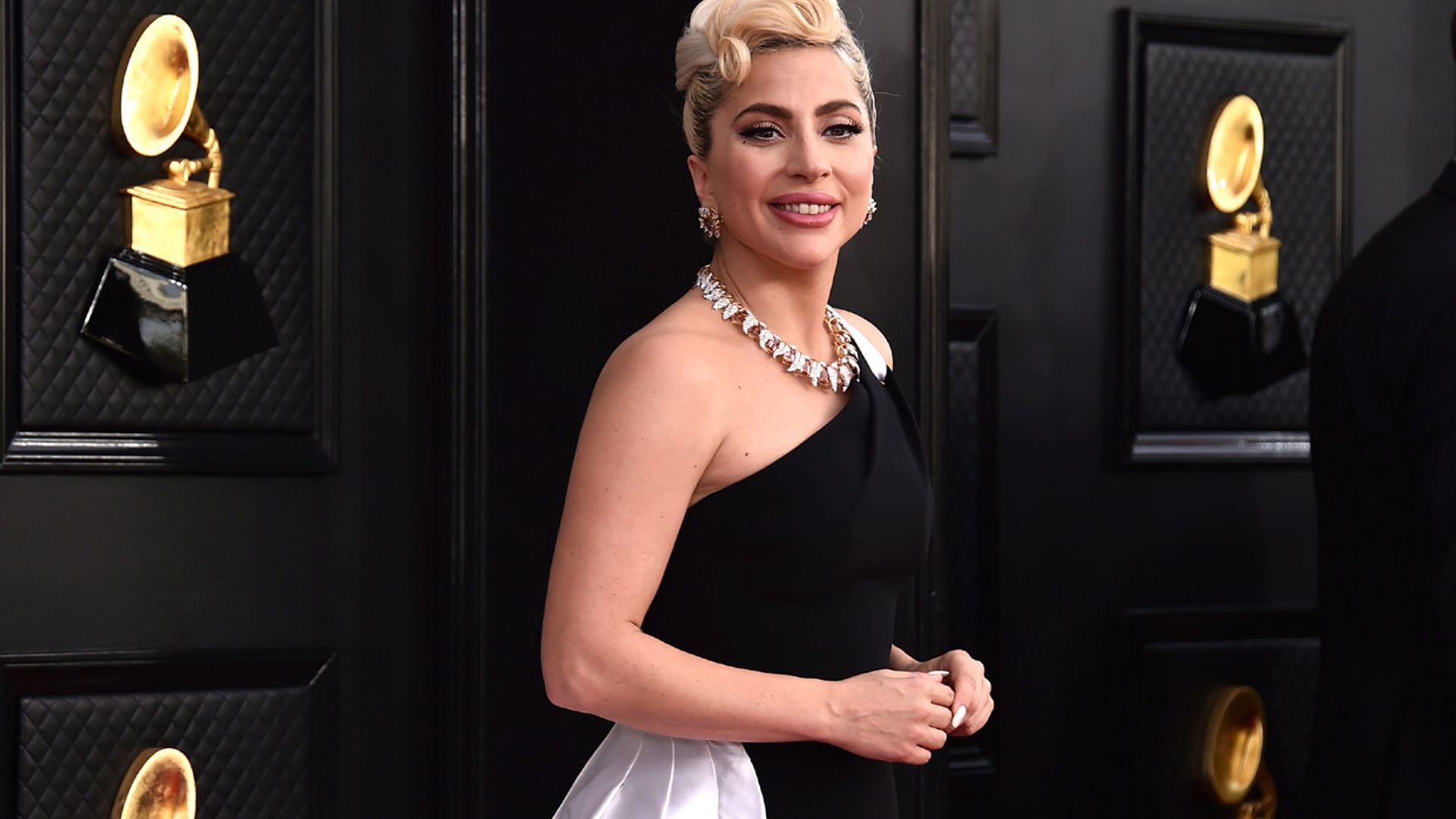 De Lady Gaga a Hailey Bieber: los looks más destacados de los Premios Grammy