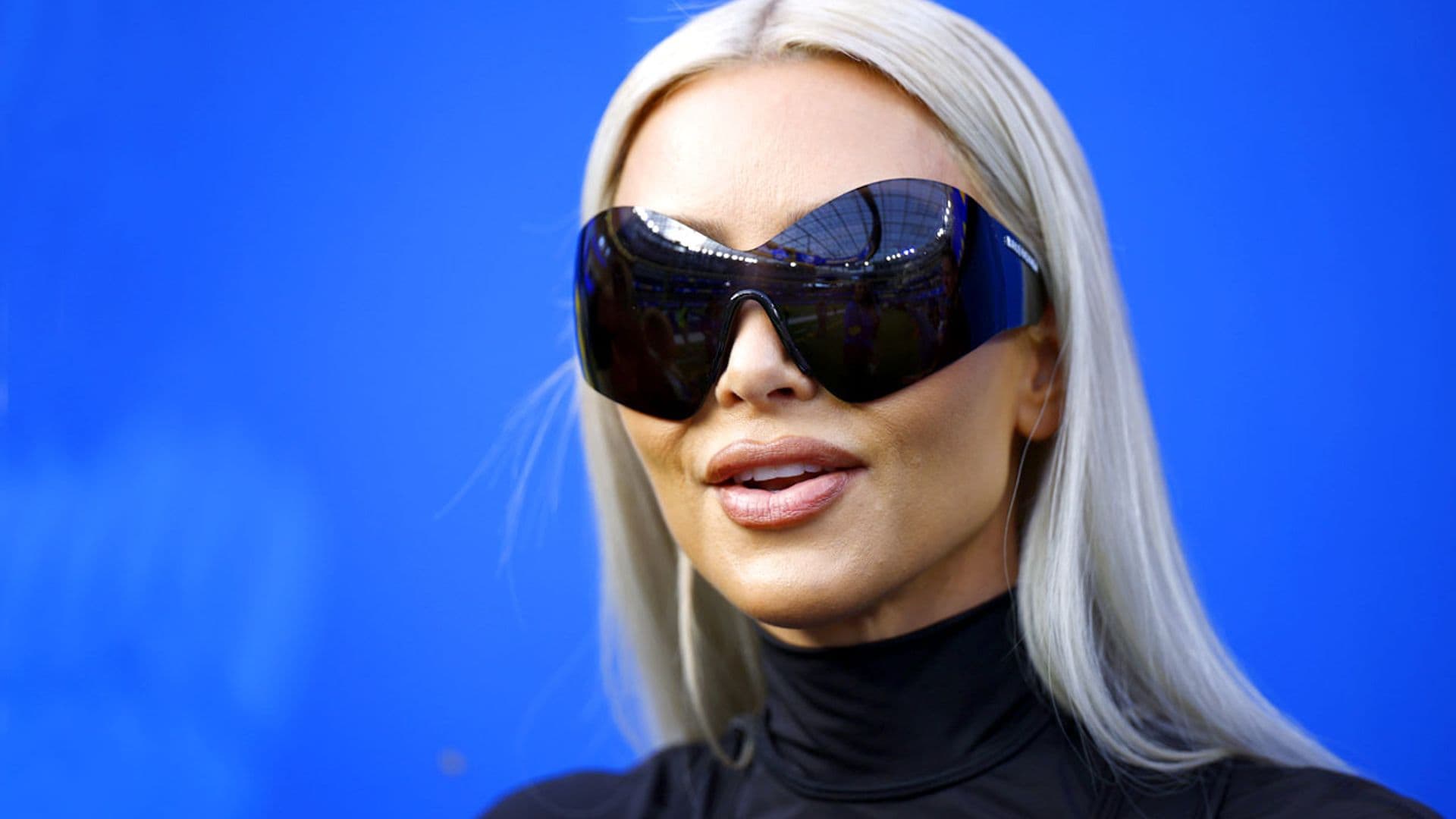 De Kim Kardashian a Rosalía, las ‘celebrities’ se rinden a las gafas XXL más impactantes